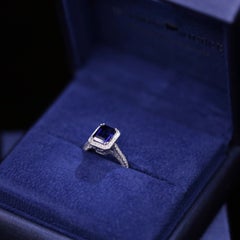 Fantastic 18k White Gold Blue Sapphire Ring with 4.10ct of TDW