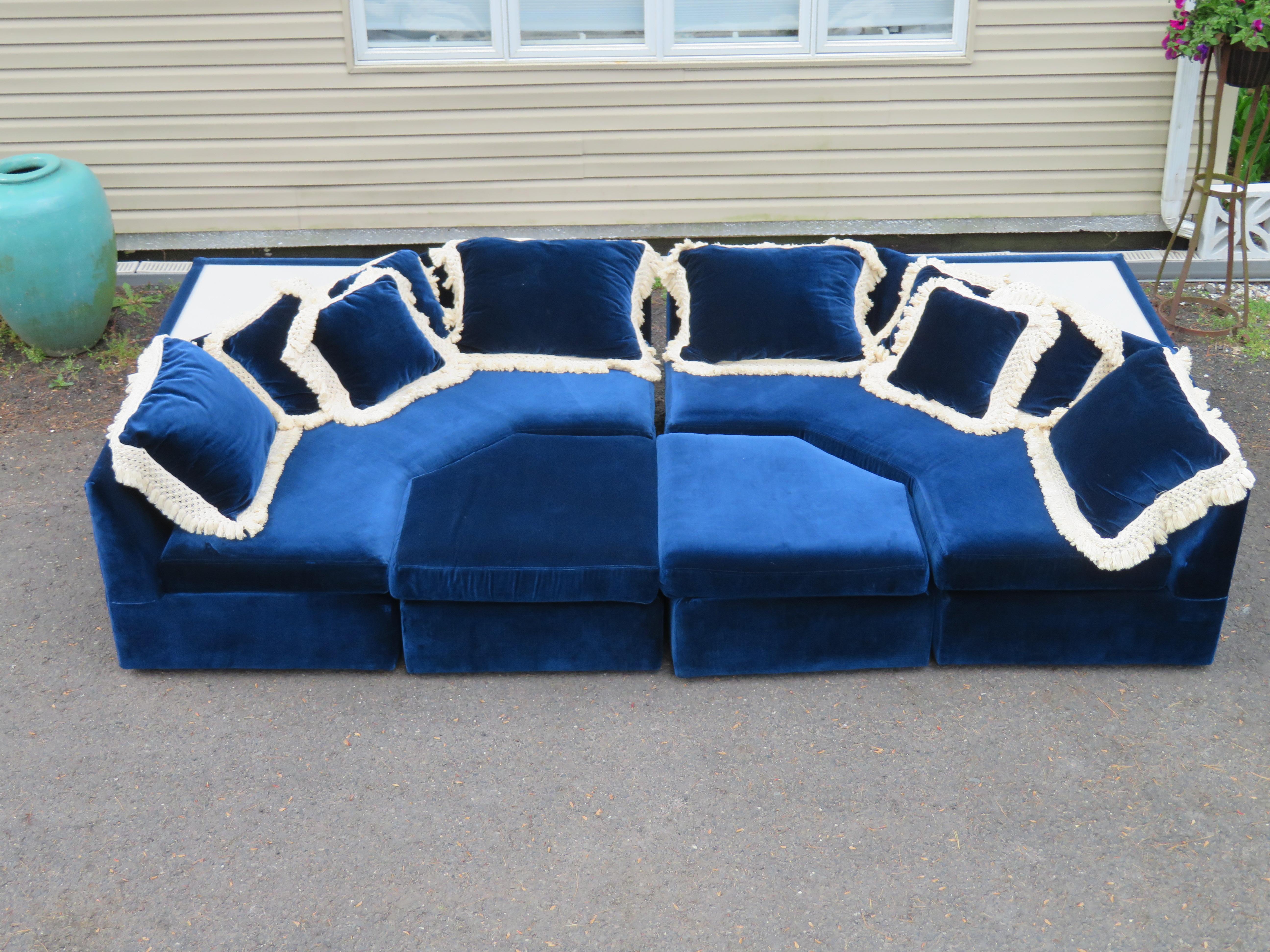 Fantastic 6 Piece Milo Baughman Style Sectional Sofa Carson's Mid-Century Modern In Good Condition For Sale In Pemberton, NJ