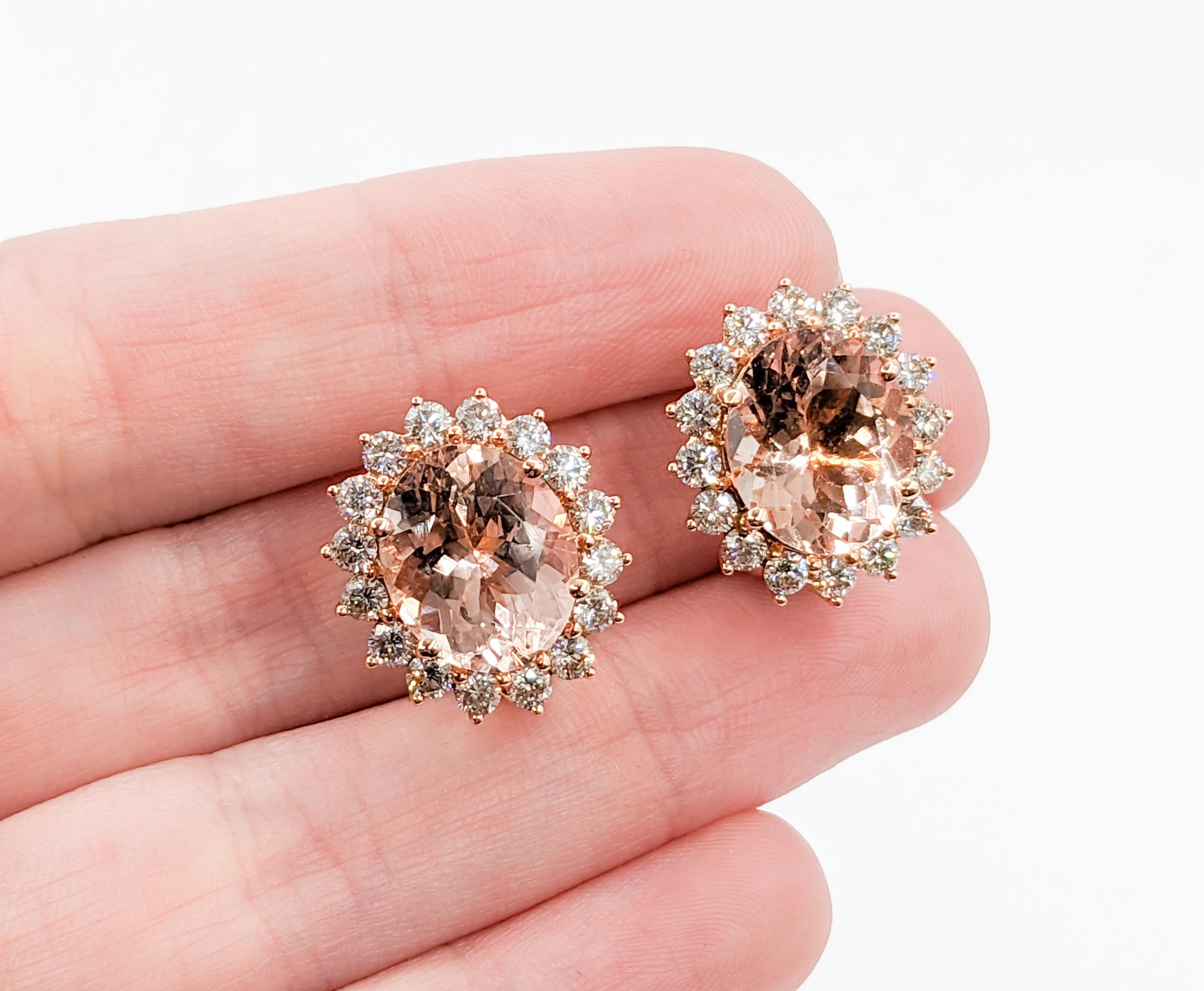 Fantastic Morganite & Brilliant Diamond Halo Omega Earrings

Experience the sheer elegance of these finely crafted earrings, featuring a stunning composition of 14k rose gold. The centerpiece showcases an exquisite 8.82ctw oval-cut morganite,