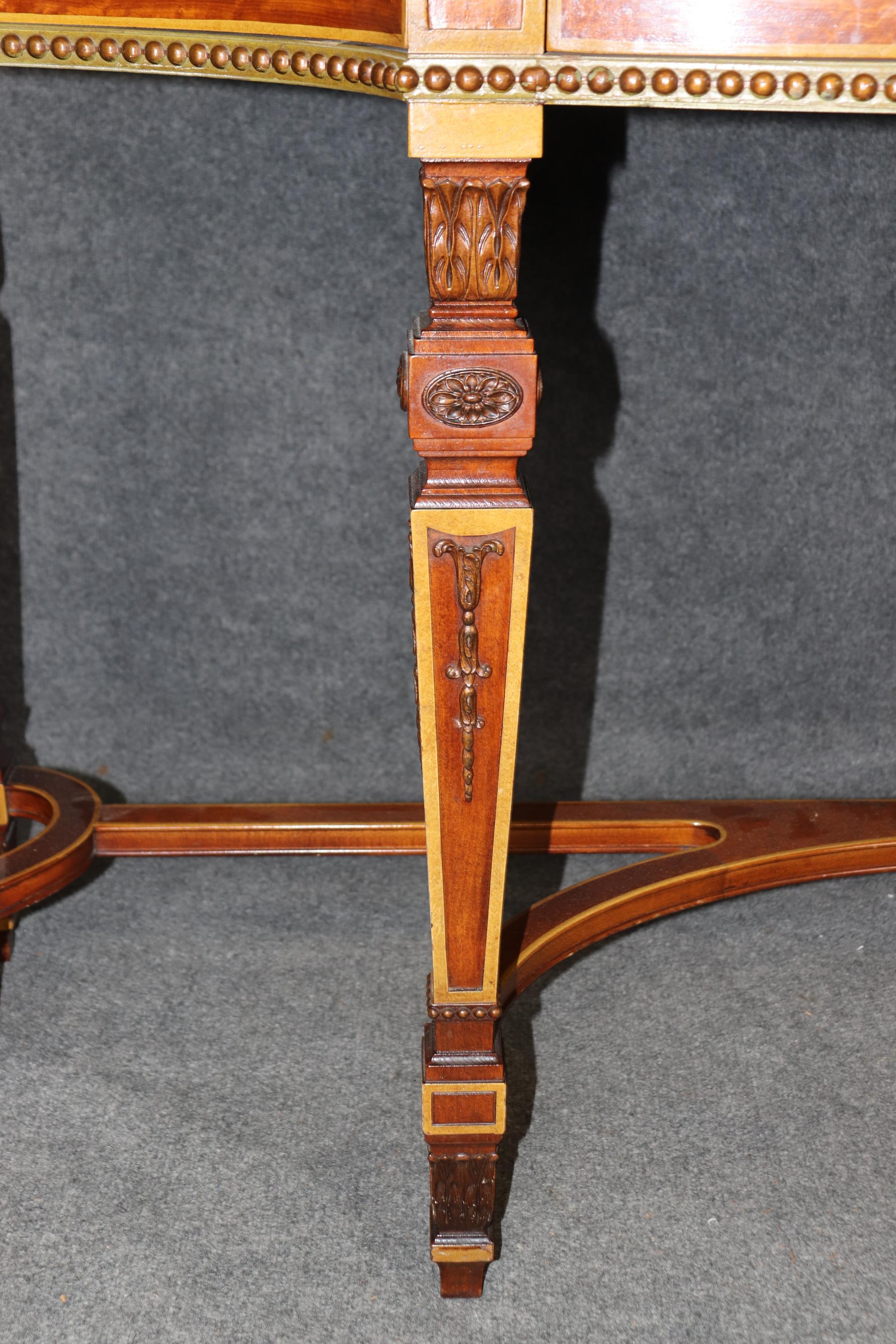 Fantastica credenza Adams decorata con vernice in legno di raso e noce CIRCA 1920 in vendita 3