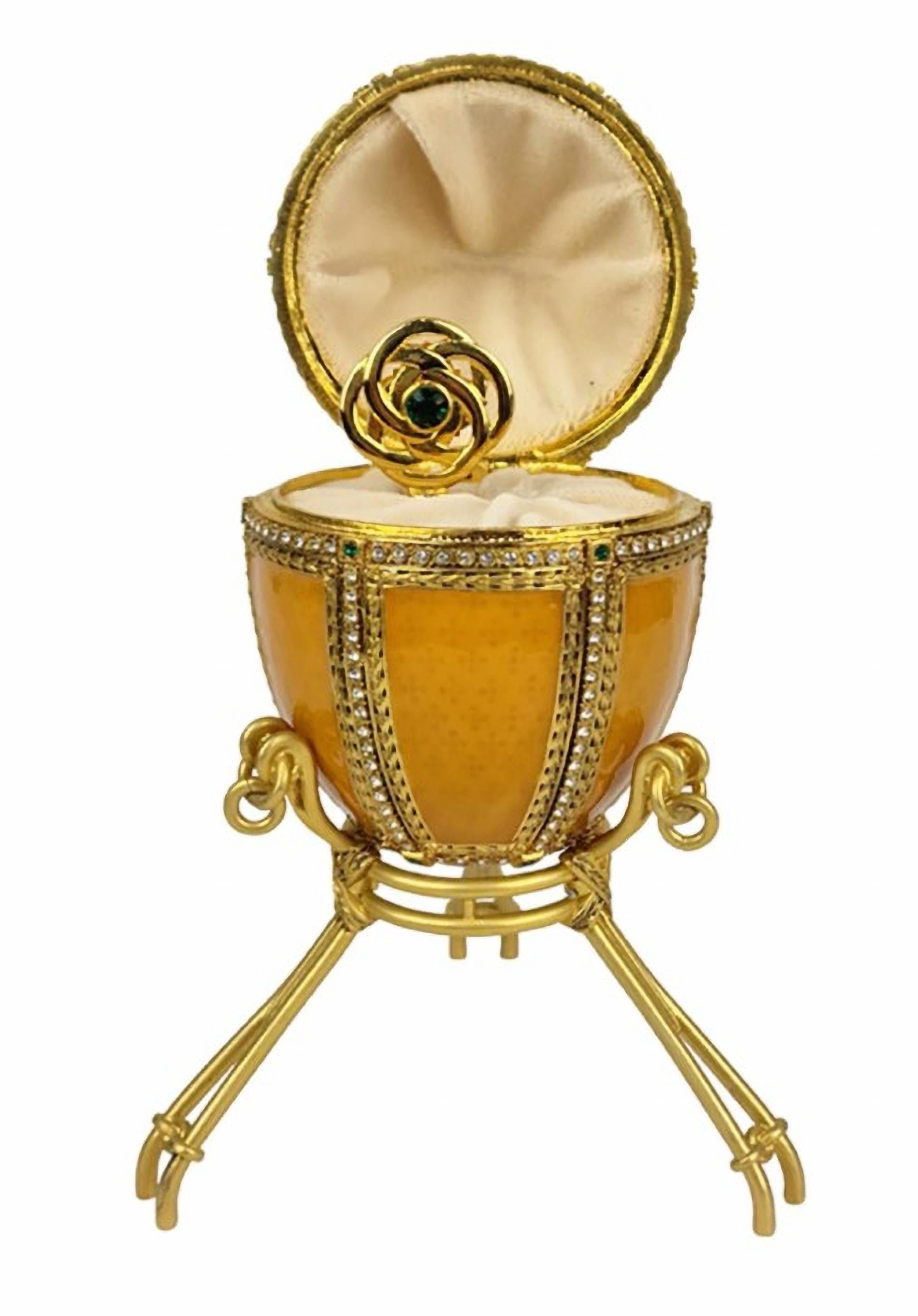 Fantastisch nach Carl Faberge Egg „Mansion at MGM Grand“  (Französisch) im Angebot