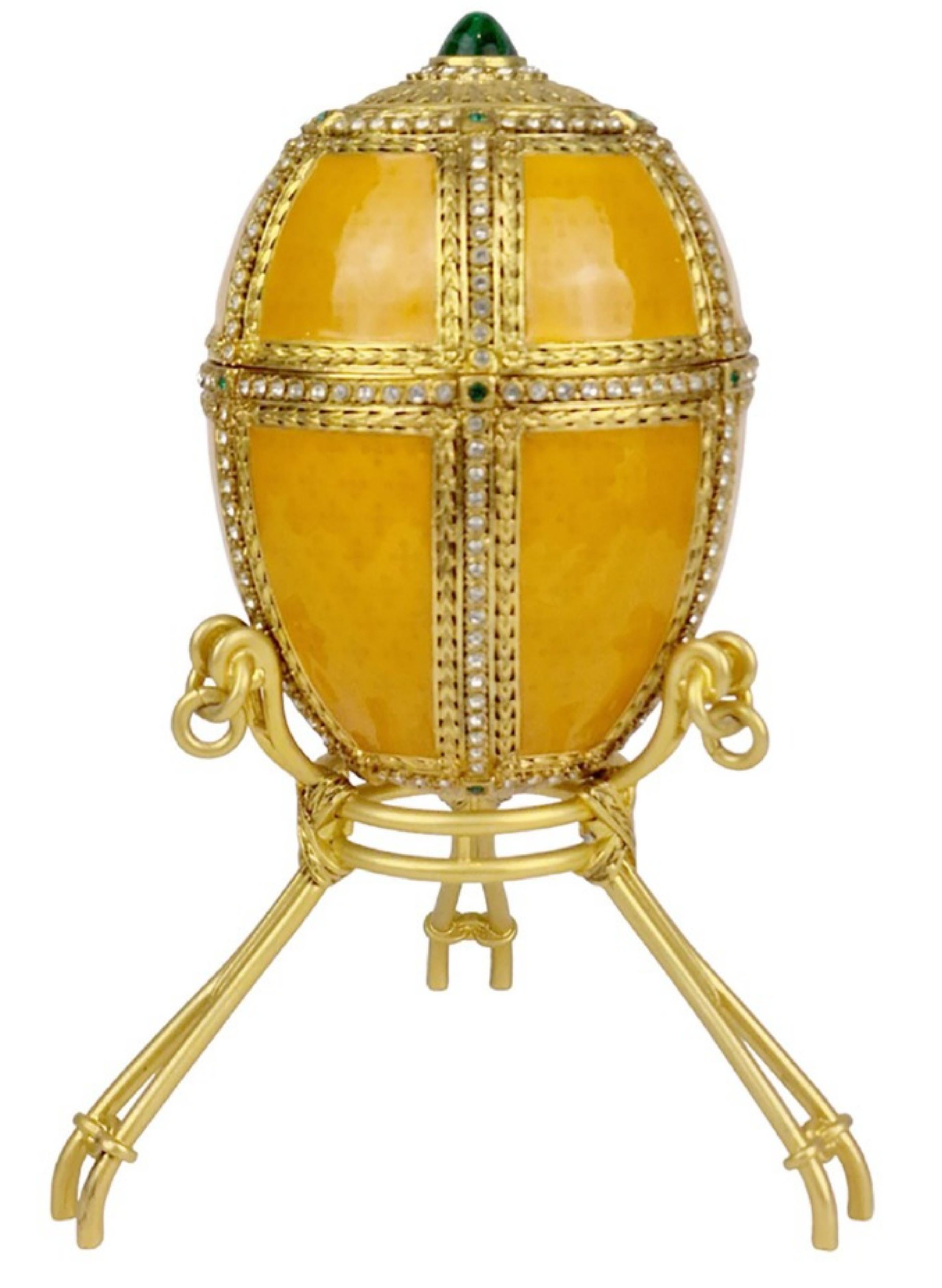Fantastisch nach Carl Faberge Egg „Mansion at MGM Grand“  (Handgefertigt) im Angebot