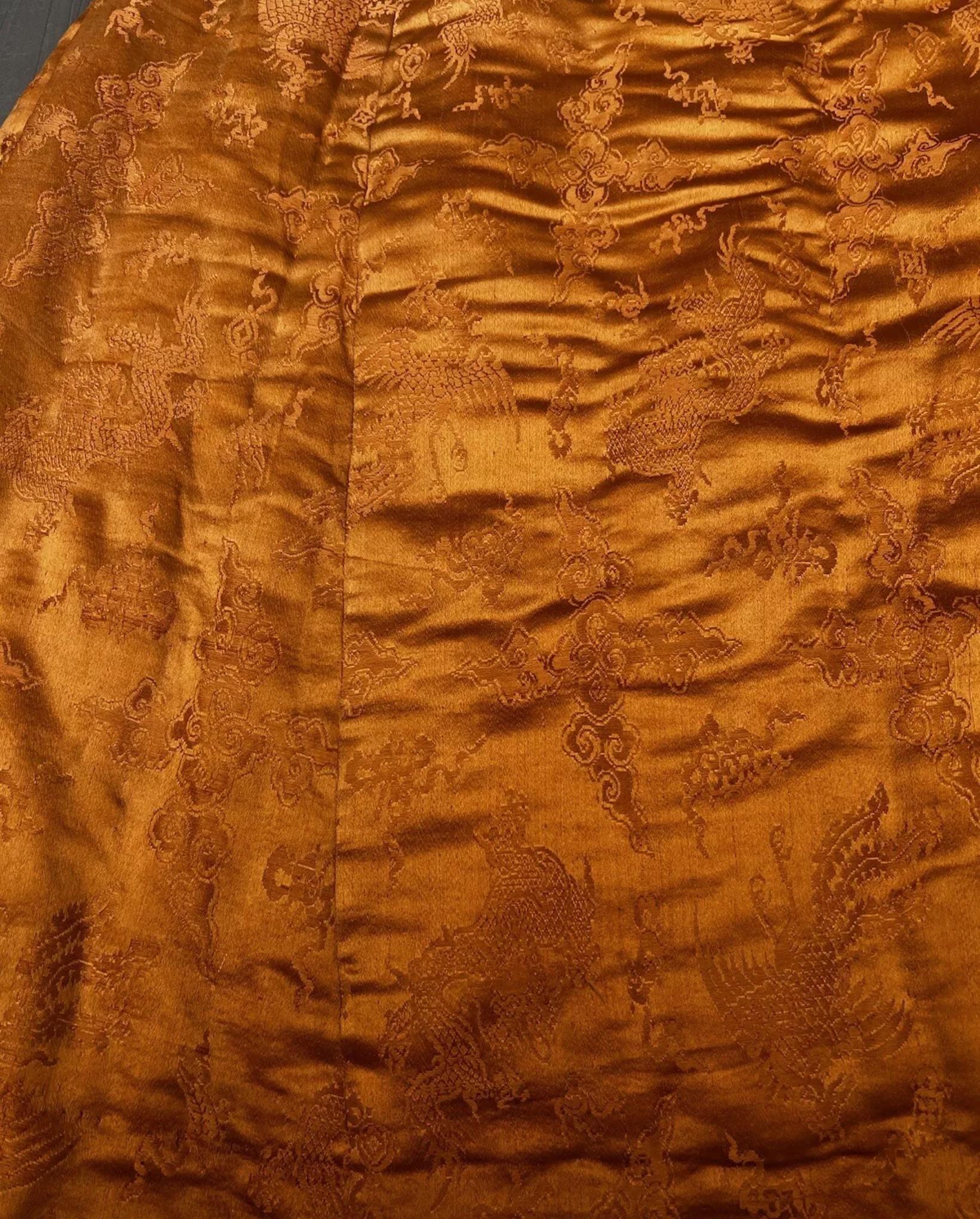 Fantastic Antique Chinese Silk Brocade Vest Dragons & Phoenixes Qing Period In Good Condition For Sale In Media, PA