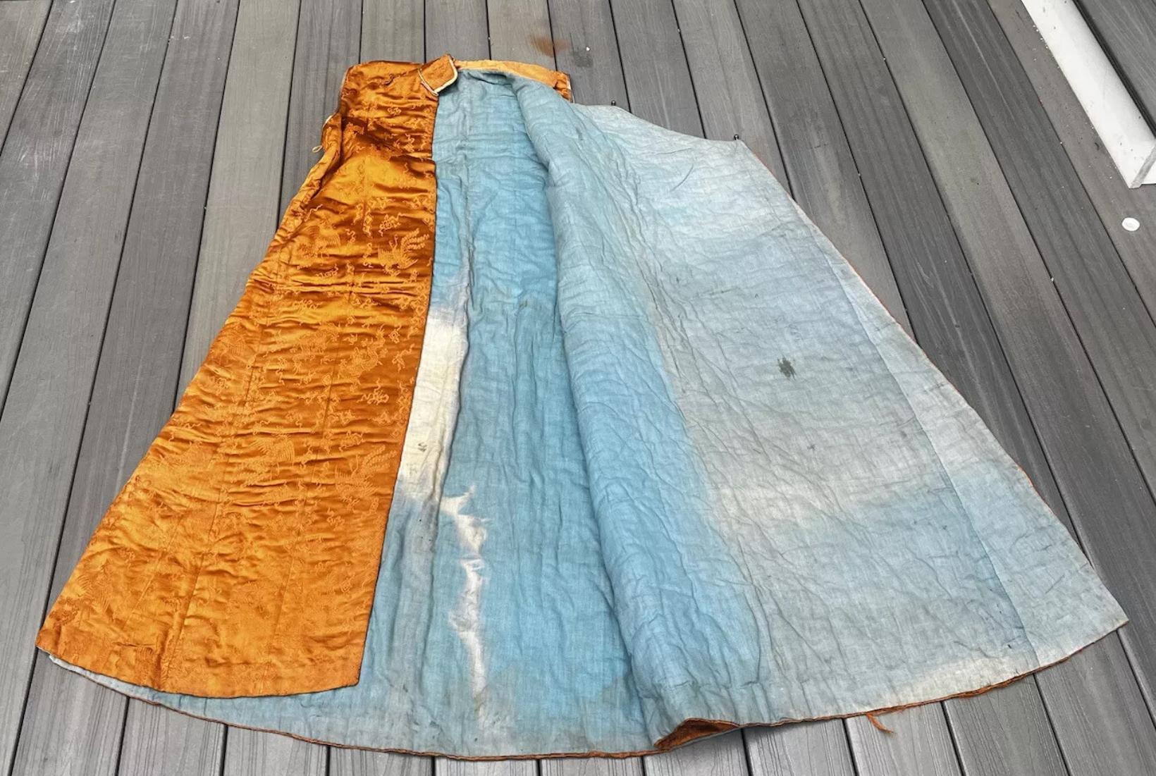 Fantastic Antique Chinese Silk Brocade Vest Dragons & Phoenixes Qing Period For Sale 3