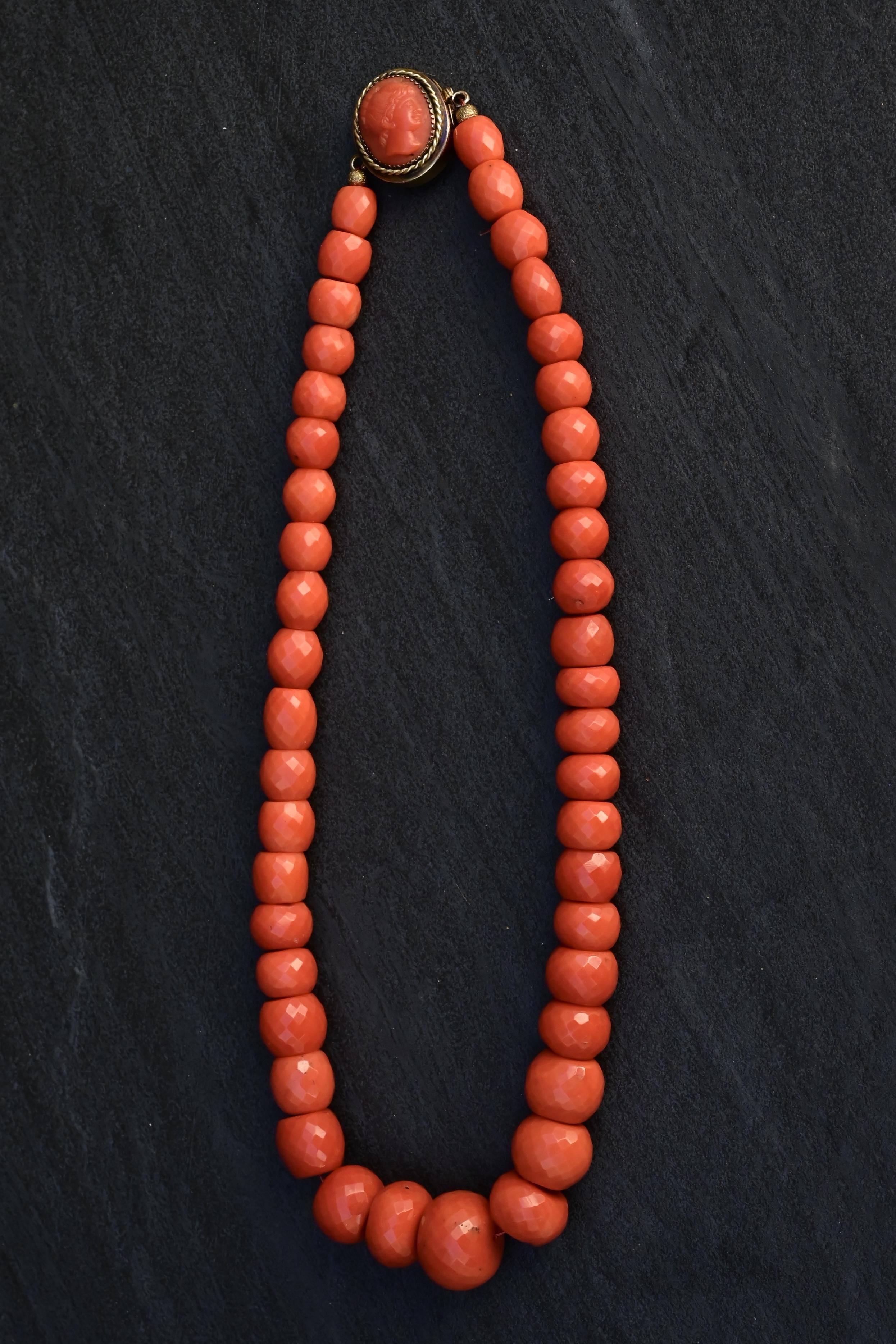 Women's Fantastic Antique Coral Necklace Diamond Etched 101 Grams With Cameo