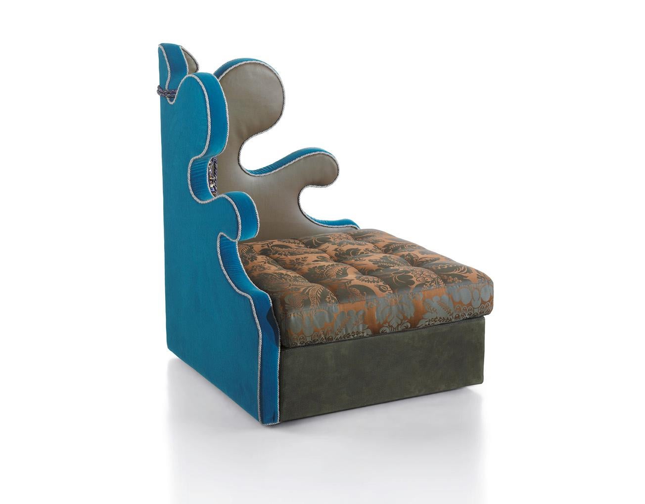 Fantastischer Sesselrahmen aus massivem Holz und lackierten Füßen aus Holz (Sonstiges) im Angebot