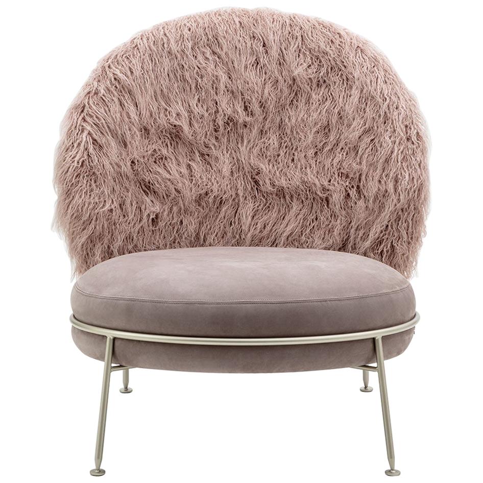 Fantastic Armchair Greige Leather Alba Pink Faux Fur Champagne Satined Finish For Sale