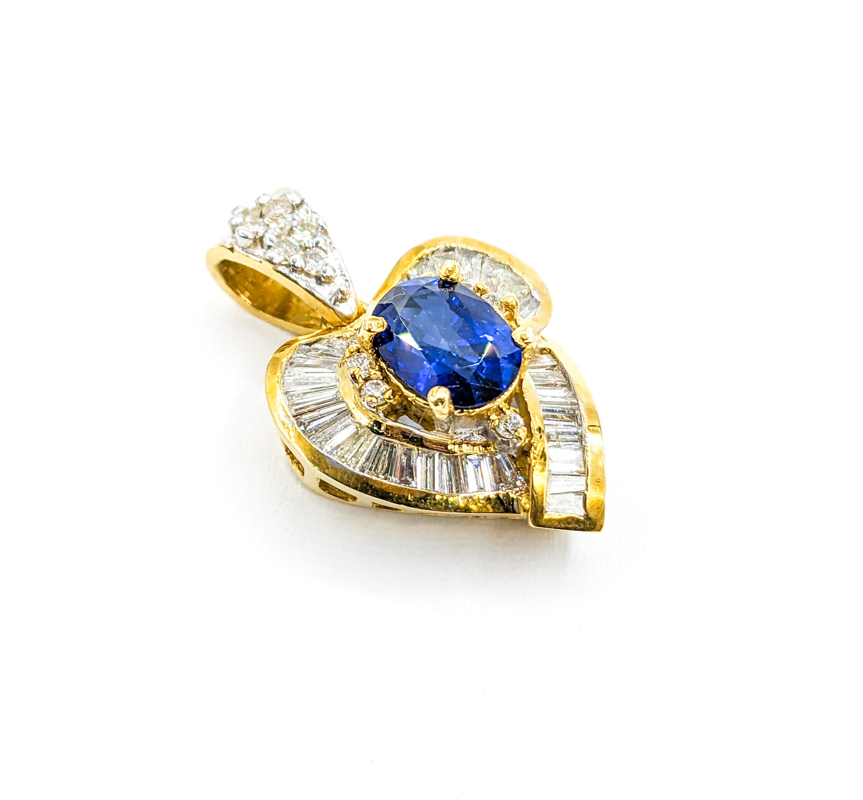 Fantastic Blue Sapphire & Diamond Heart Pendant in 18k Yellow Gold For Sale 1