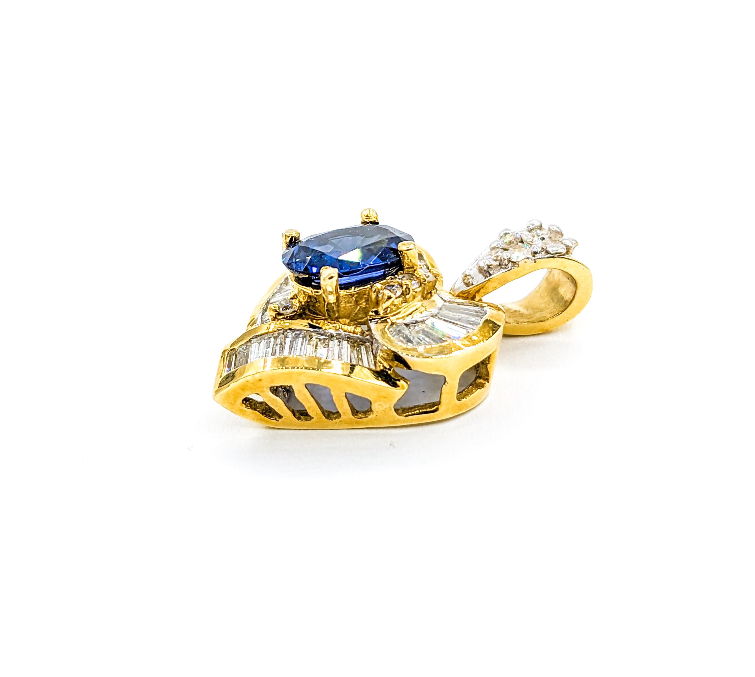 Fantastic Blue Sapphire & Diamond Heart Pendant in 18k Yellow Gold For Sale 2