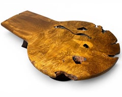 Fantastic Coffee Table in the style of George Nakashima