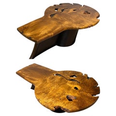 Fantastic Coffee Table in the style of George Nakashima