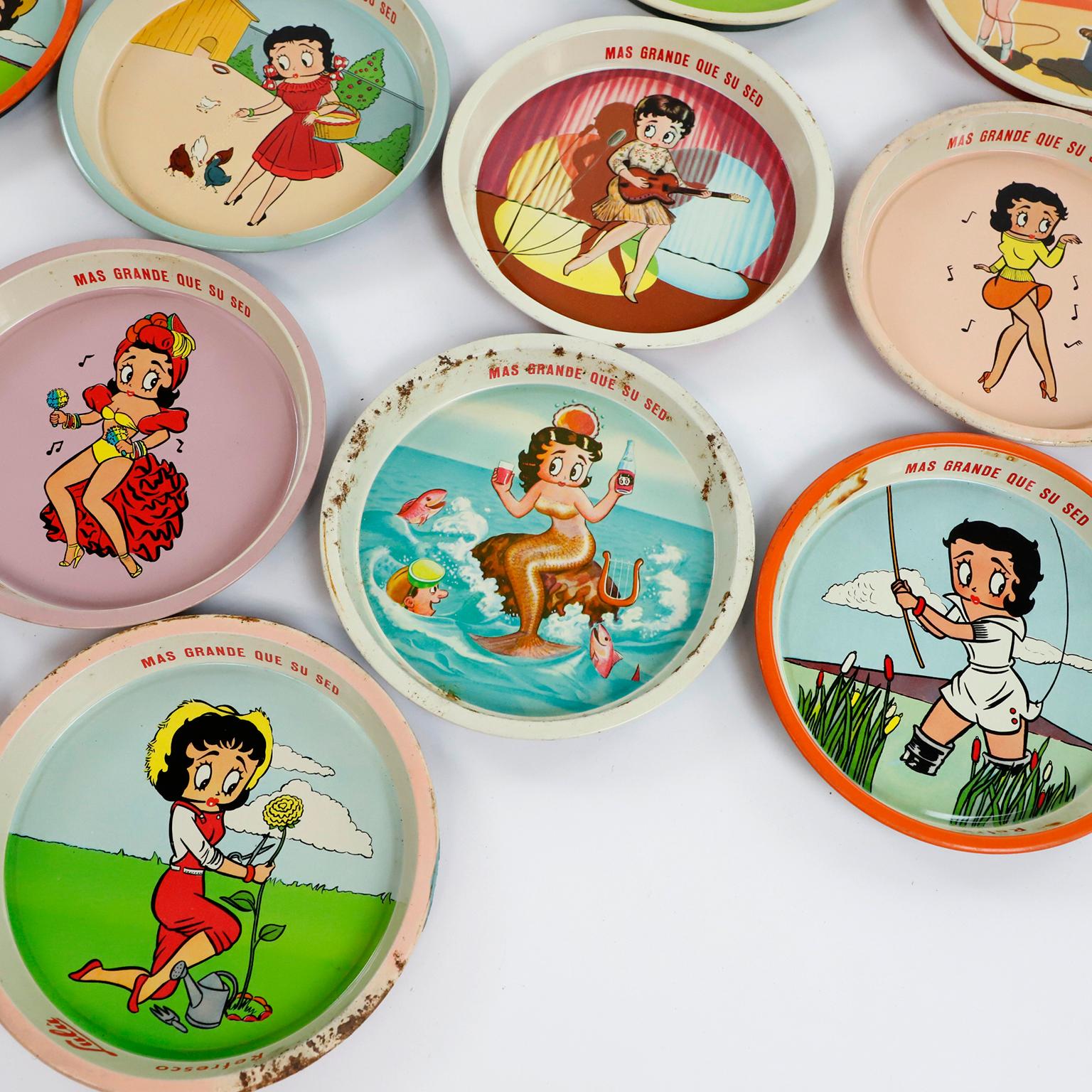 We offer this fantastic collection of 27 Vintage Mexicano Betty Boop lulu steel soda trays.

About 