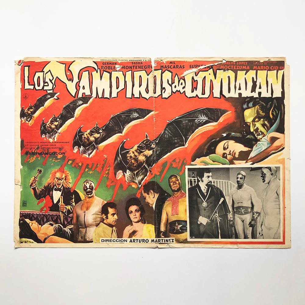 Fantastic Collection of 8 Original and Rare Mexican Wrestling Movie Posters In Distressed Condition In Mexico City, CDMX