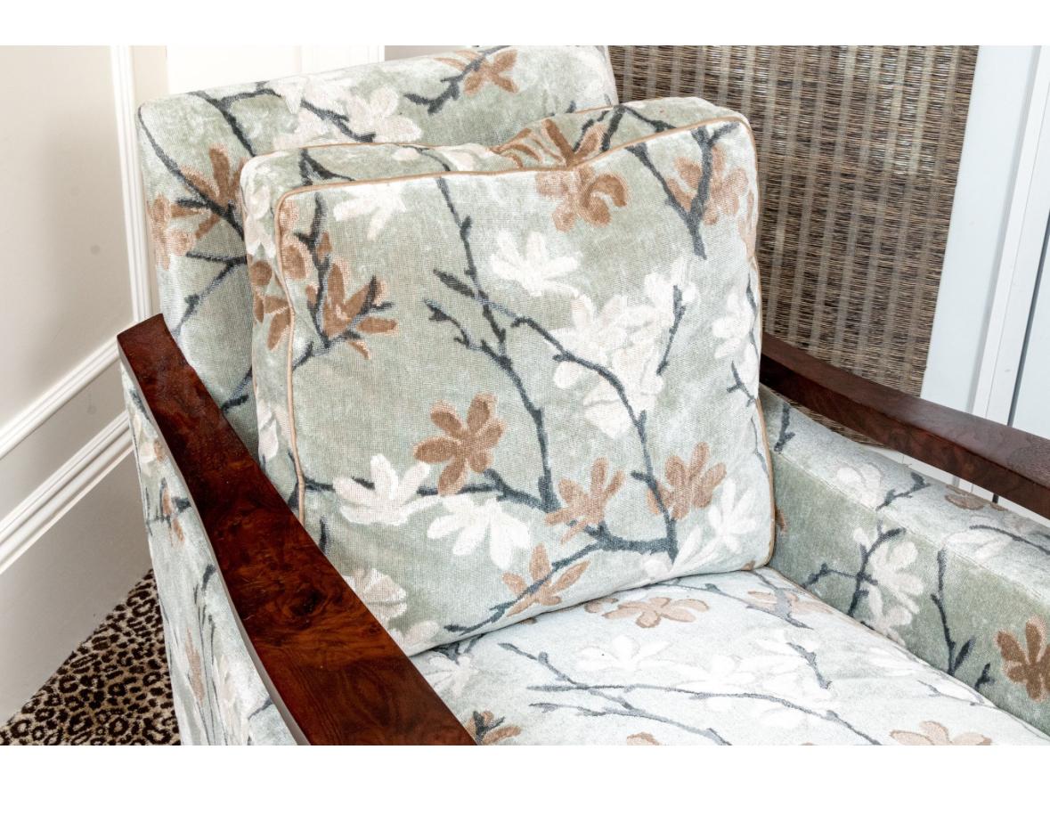 Fantastischer Donghia Polstersessel mit Ottomane (amerikanisch) im Angebot