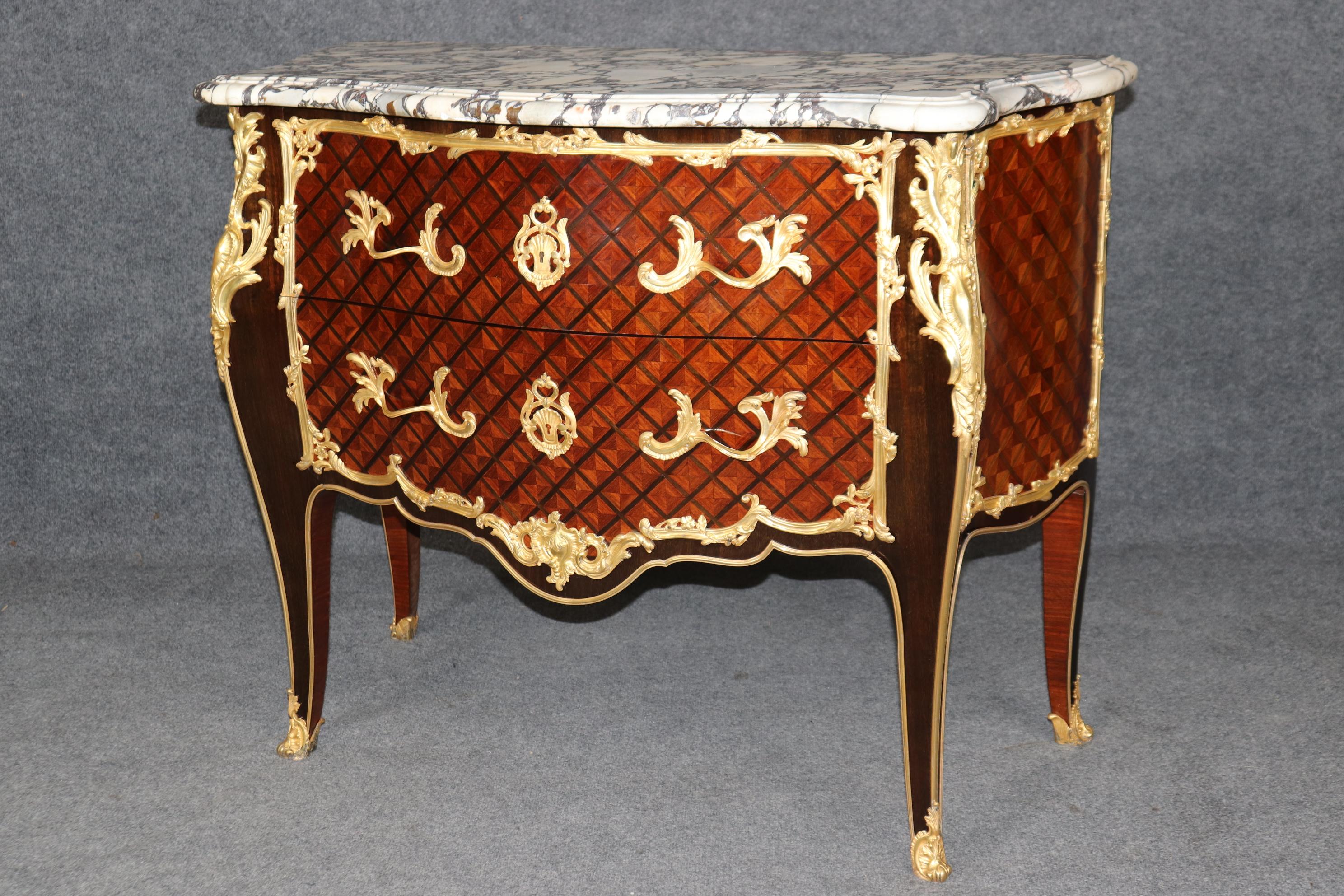 Fantastico Dore' in bronzo con montatura Breche Violette Maison Roudillion Commode in vendita 12