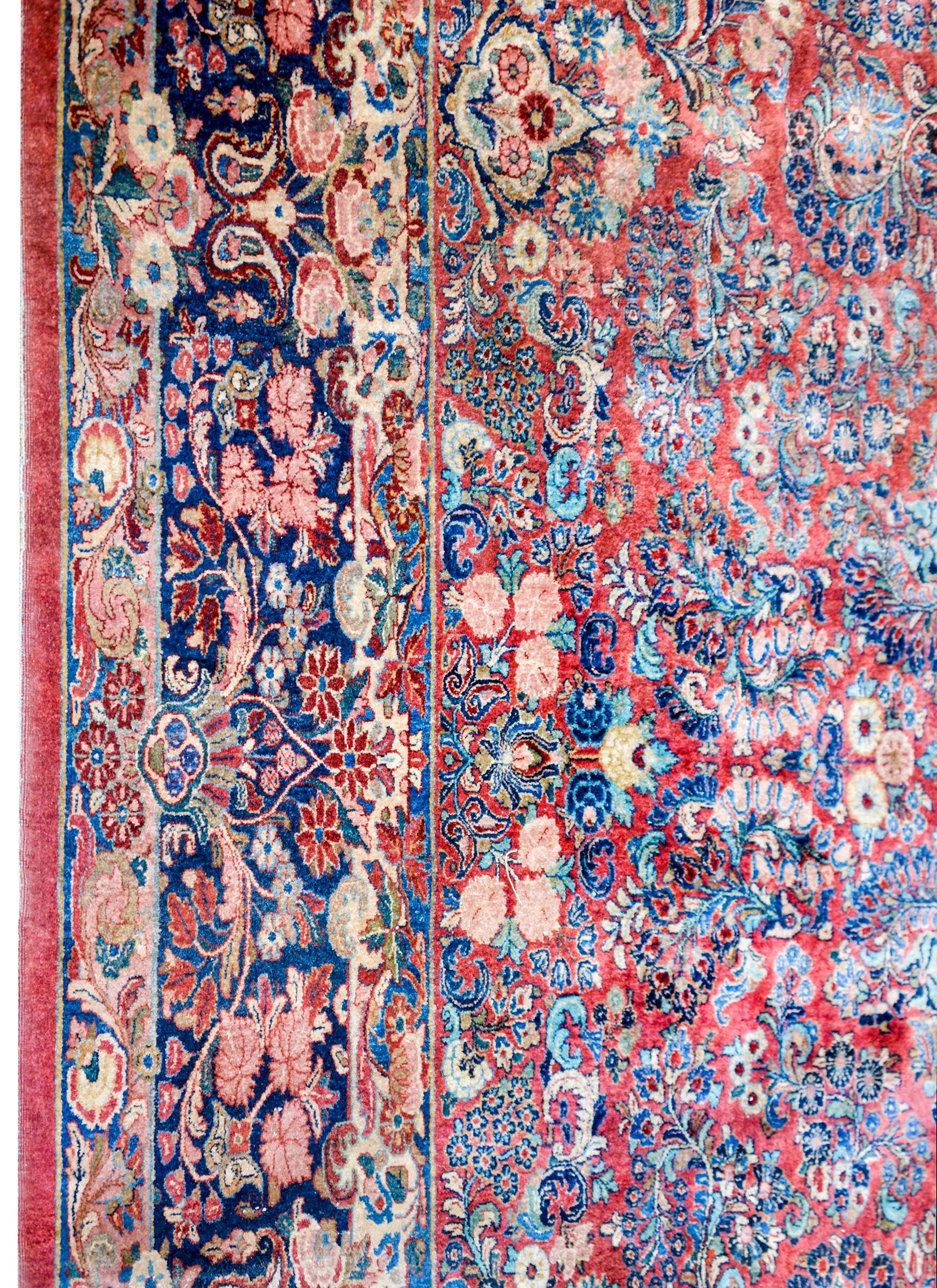 Vegetable Dyed Fantastic Early 20th Century Antique Sarouk Rug For Sale