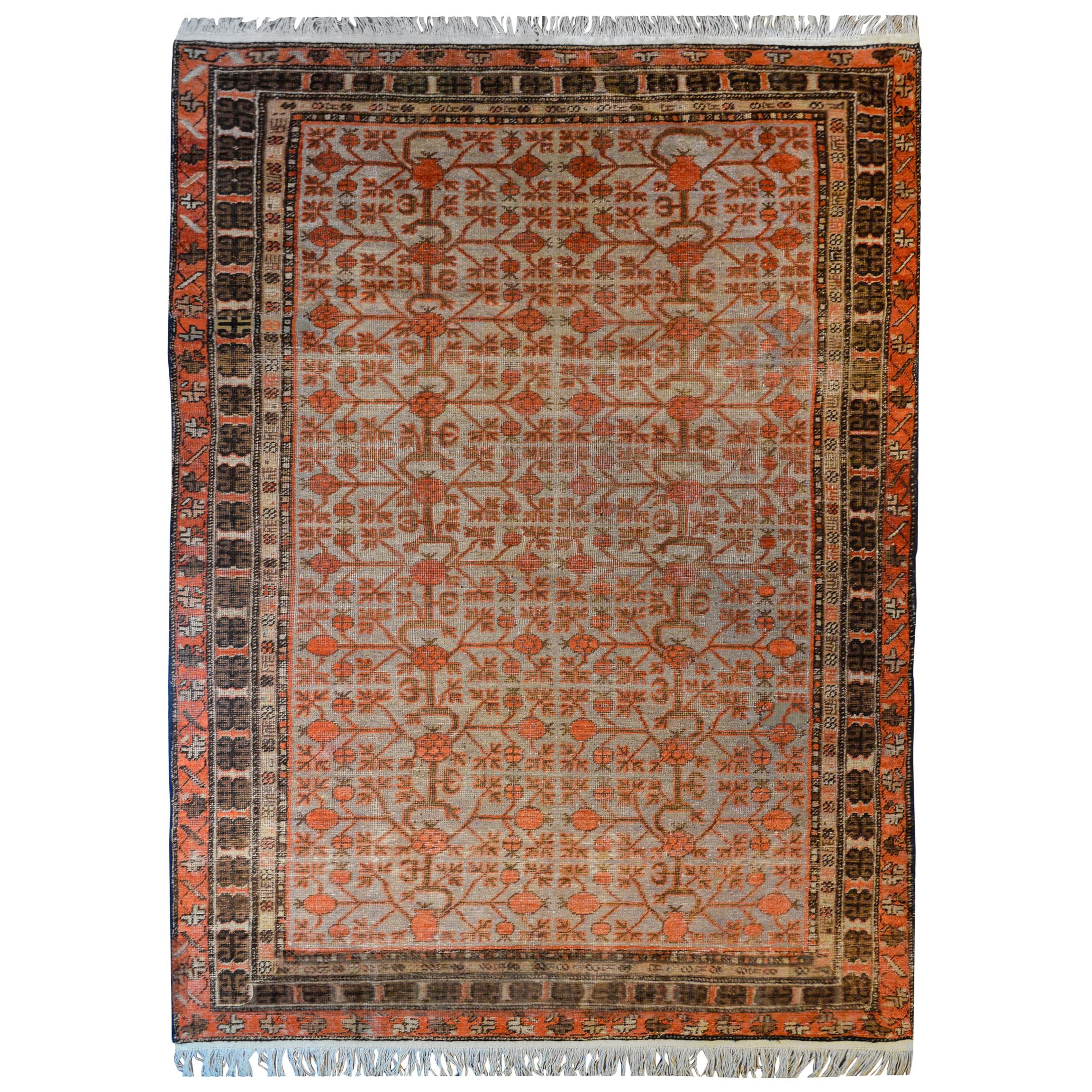 Fantástica alfombra Samaghand de Asia Central de principios del siglo XX