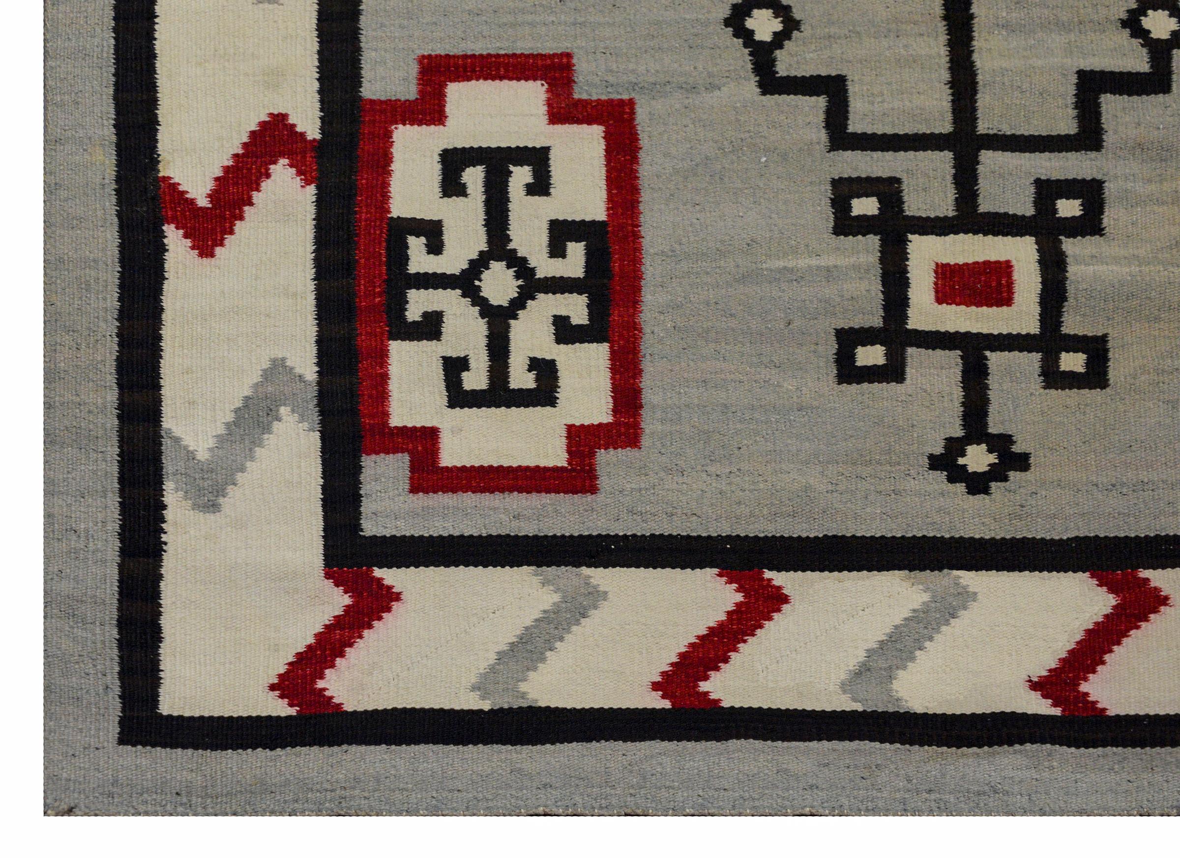 Fantastic Early 20th Century Navajo Rug 2