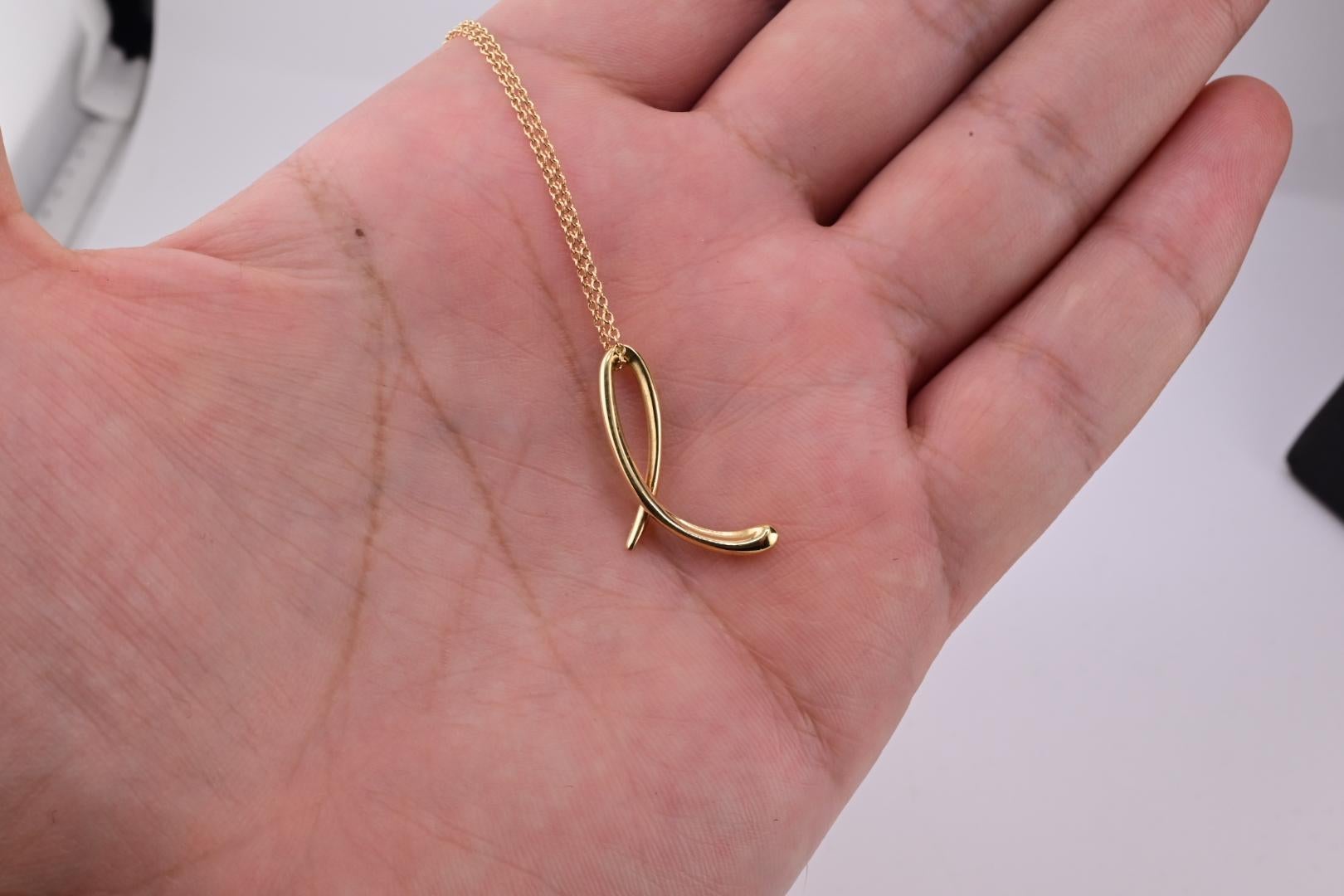 Fantastic Elsa Peretti Tiffany & Co. Yellow Gold Cursive L Pendant 6
