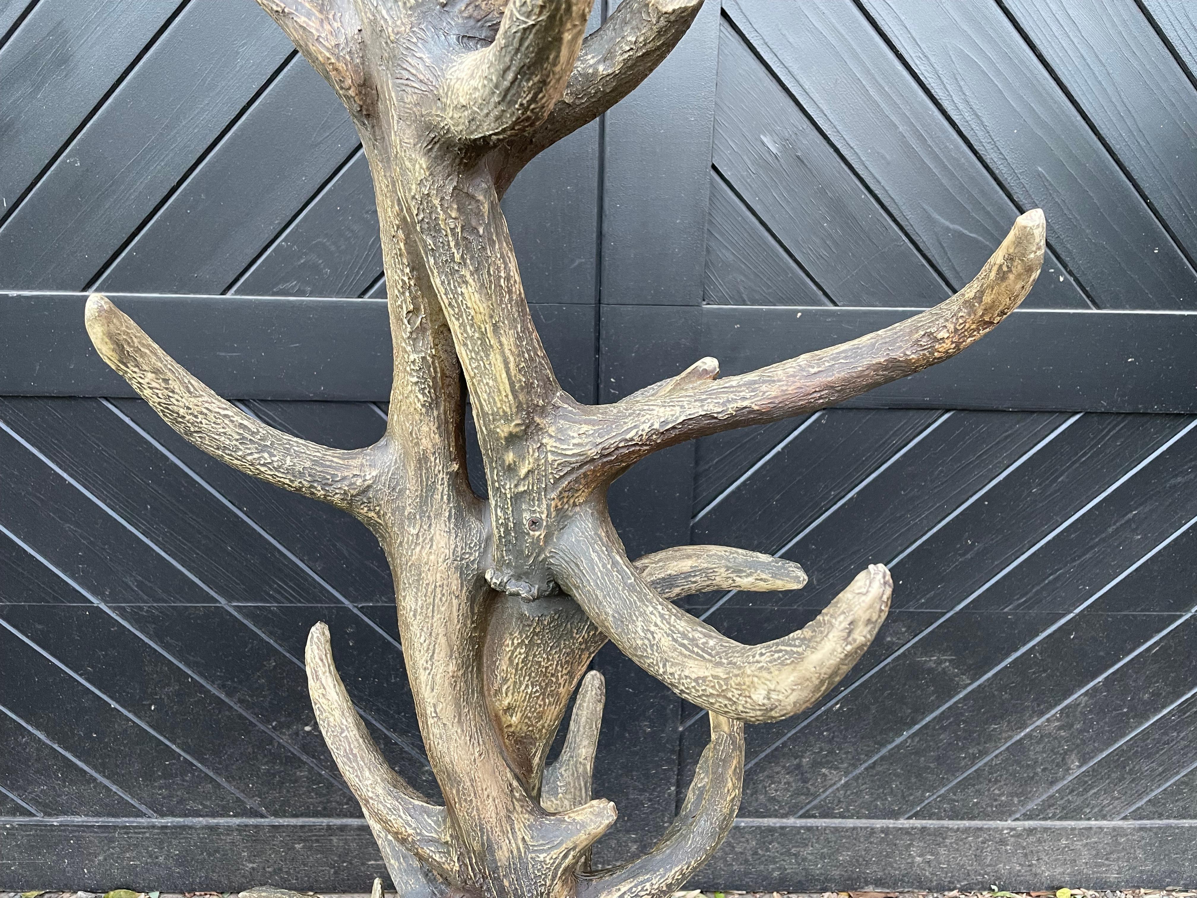 Fantastic Faux Antler Coat Rack In Good Condition For Sale In Hopewell, NJ