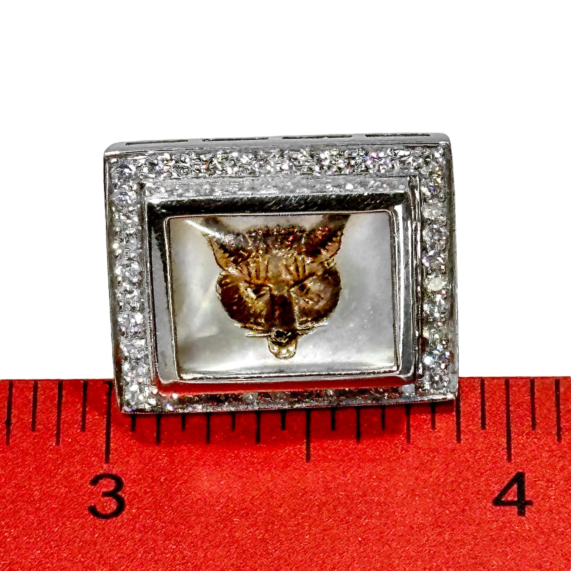 Fantastische Manschettenknöpfe mit Fuchs aus Weißgold mit handbemalter Kristall und Diamanten im Angebot 4