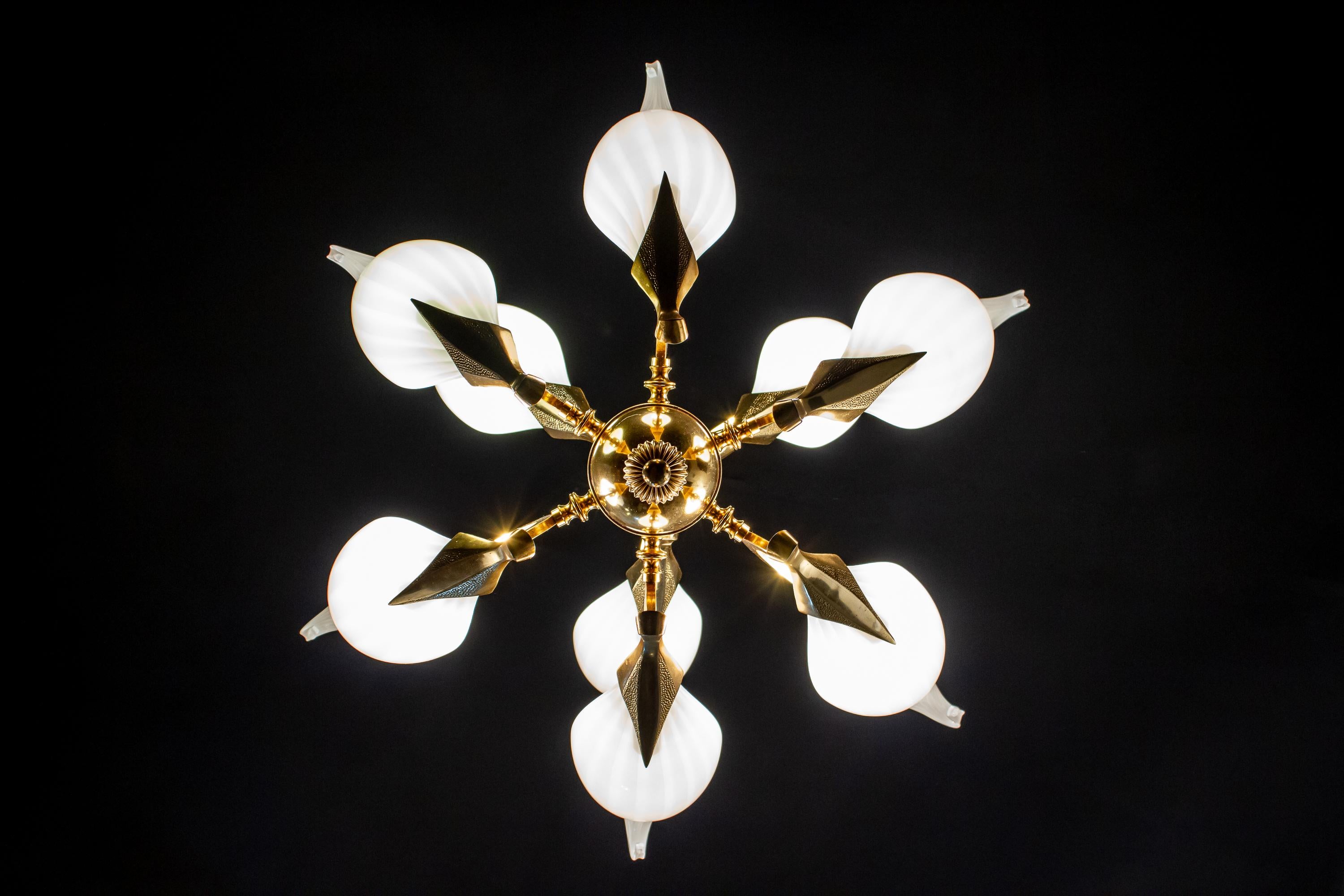 Fantastic Franco Luce for Seguso Murano Glass and Brass Chandelier, 1970s For Sale 5
