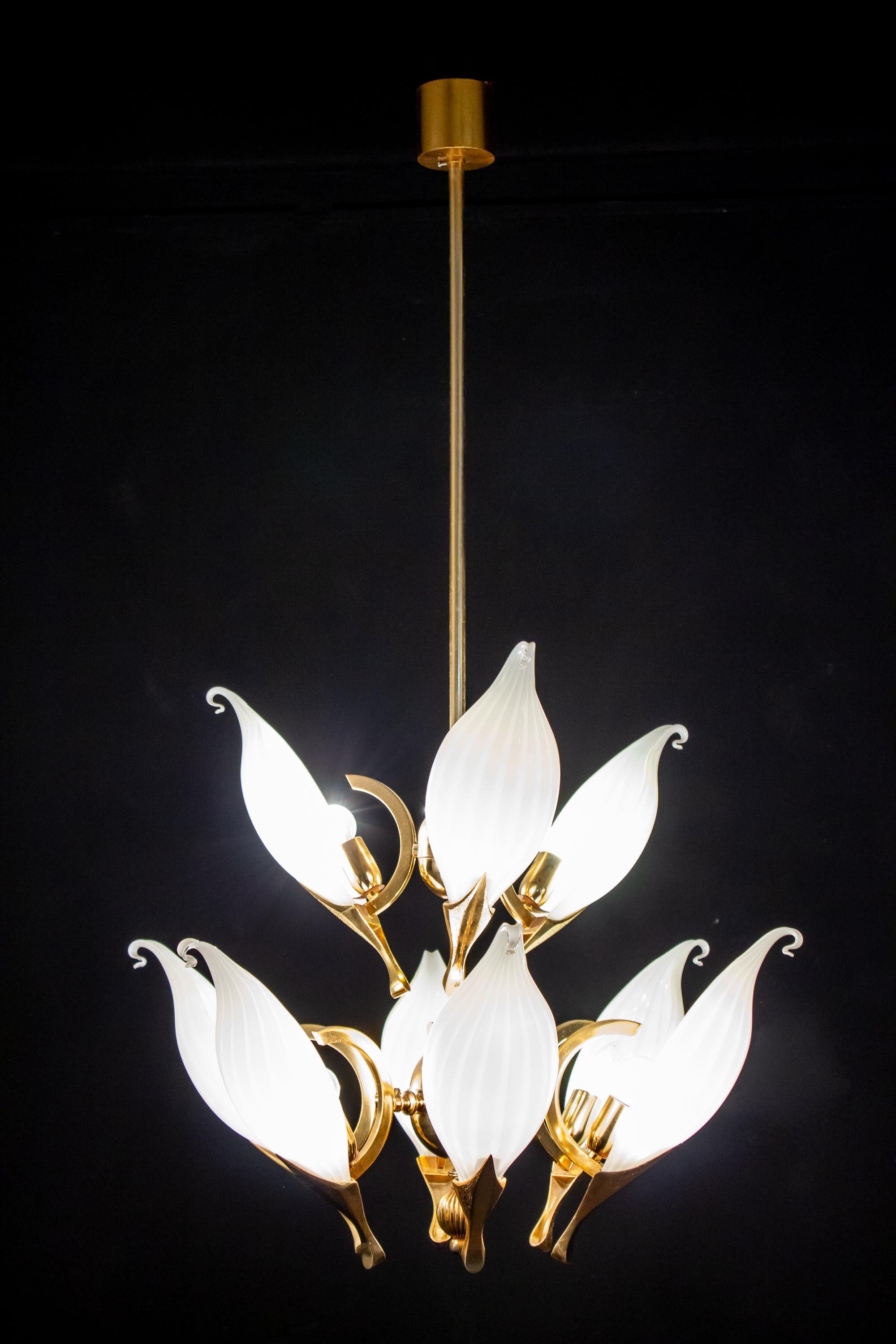 Mid-Century Modern Fantastic Franco Luce for Seguso Murano Glass and Brass Chandelier, 1970s For Sale