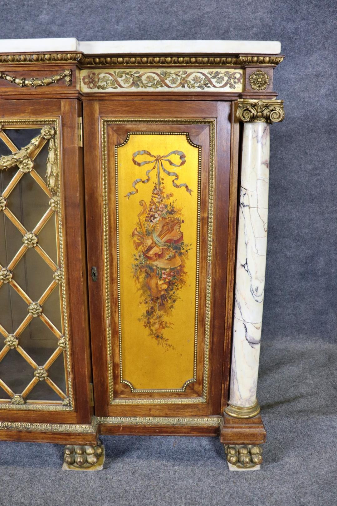 Fantastica credenza francese con colonna in marmo montata su bronzo e piano in marmo in vendita 10