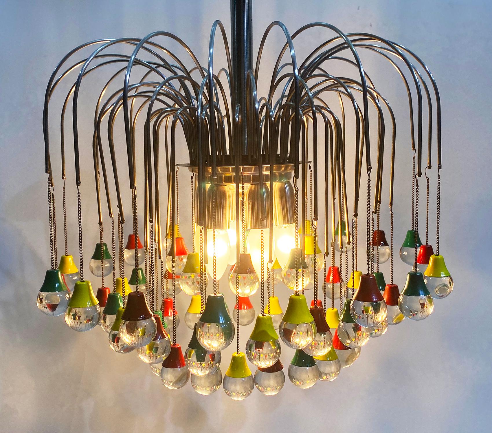 Fantastic French Teardrop Chandelier in Crystal, circa 1950 In Good Condition In Beirut, LB
