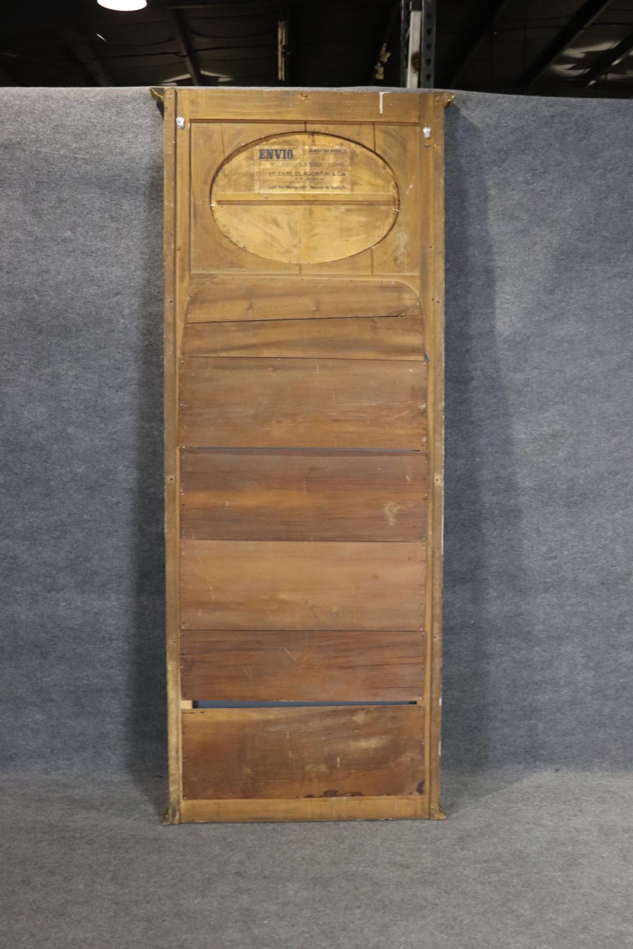 Fantástico Espejo Trumeau Monumental Francés Luis XV Dorado con Escena de Cortejo en venta 7