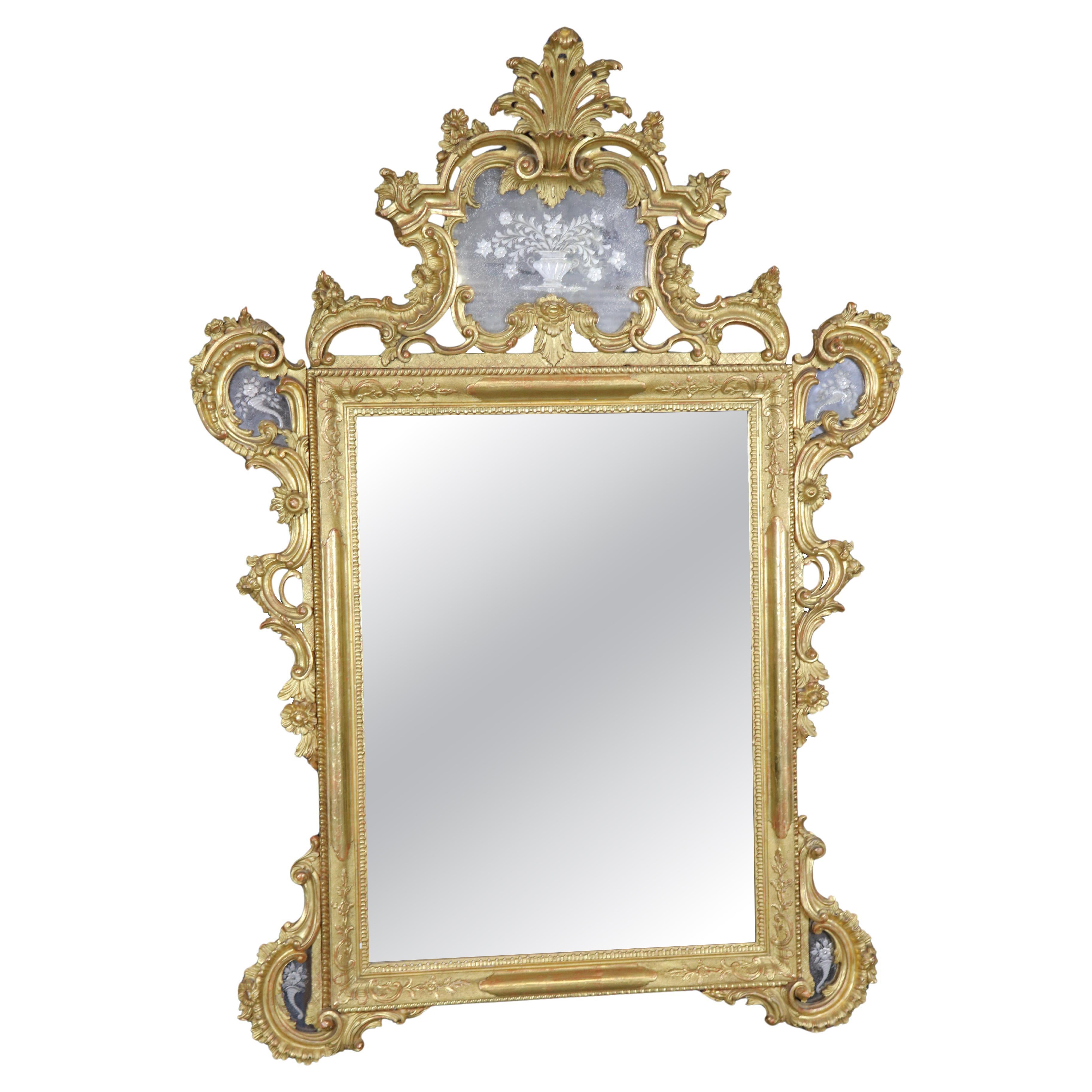 Fantastique miroir doré de style George III avec panneau en verre gravé époque 1920 en vente