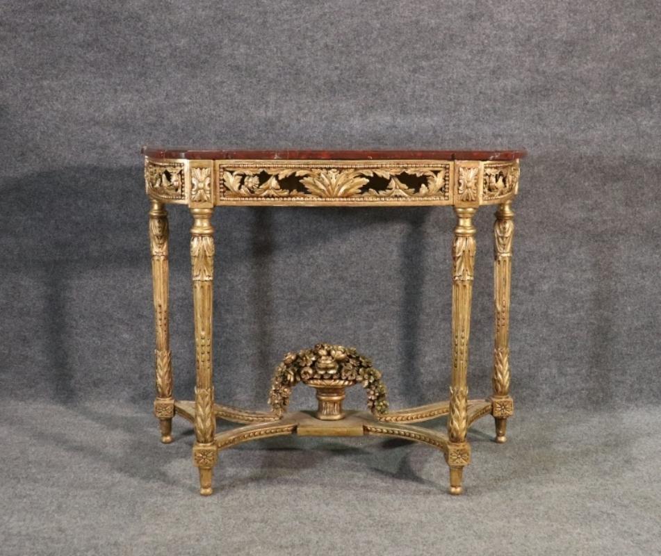 Marmo Fantastica console con piano in marmo dorato Rouge francese del XIX secolo in vendita