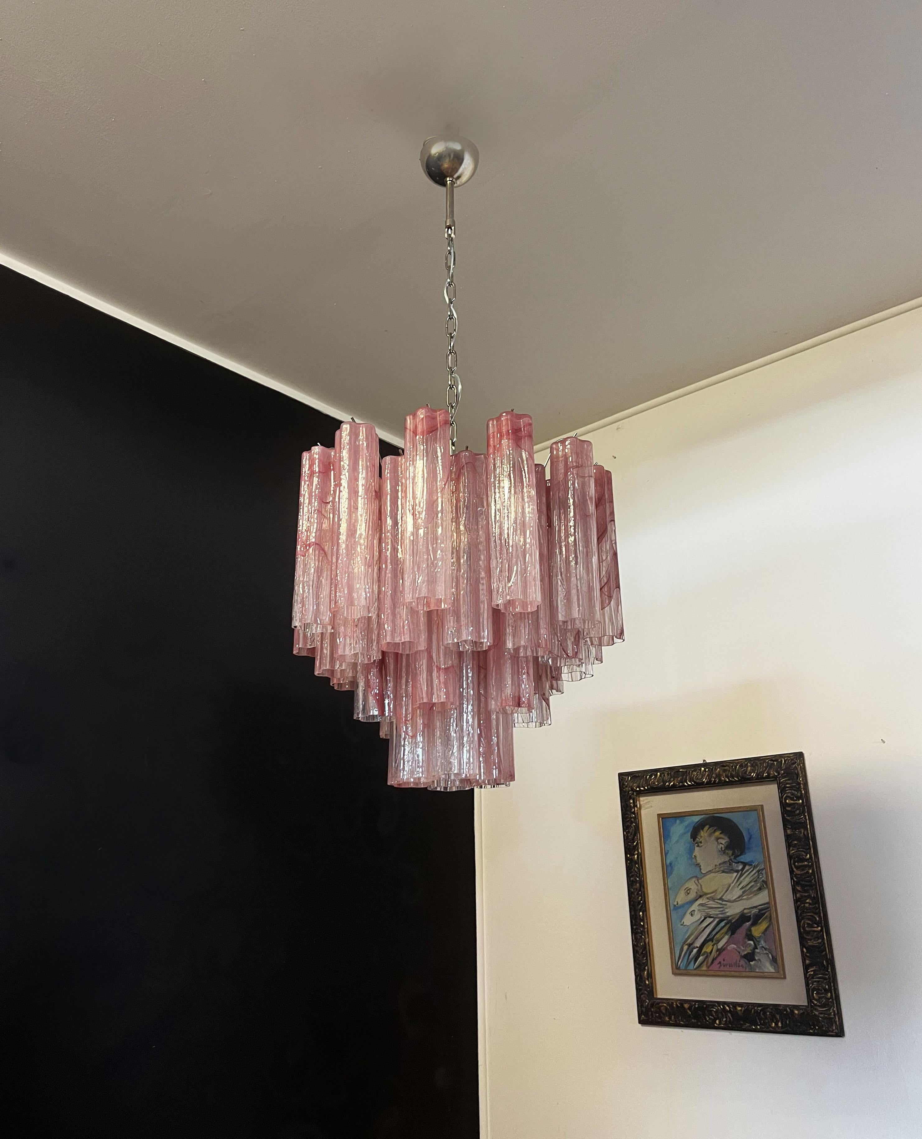 Fantastischer Glasröhren-Kronleuchter – 36 rosa Alabastergläser im Angebot 7