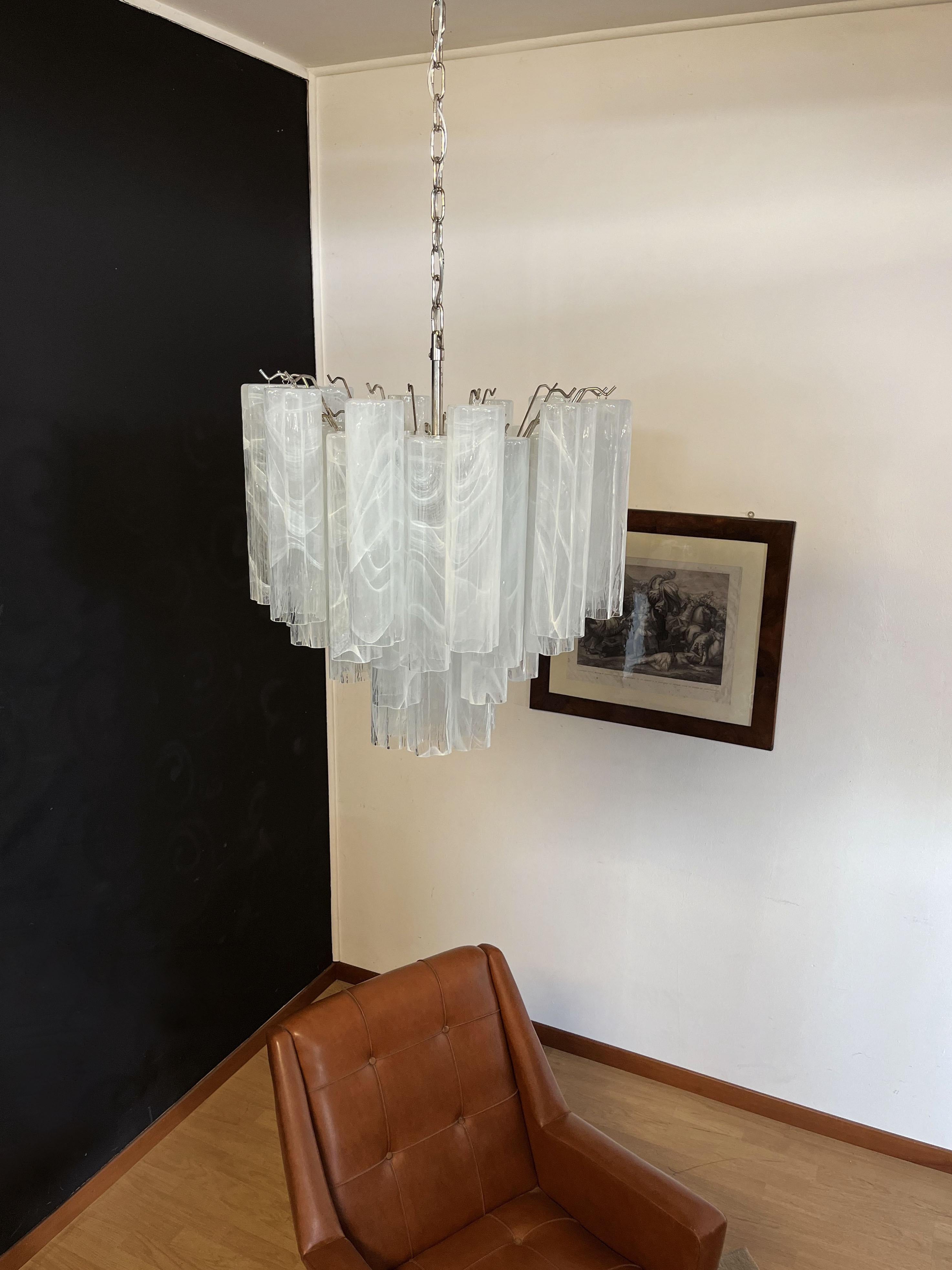 Italian Fantastic Glass Tube Chandelier, 36 Albaster White Glasses