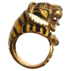 Fantastic Gold and Enamel Tiger Ring