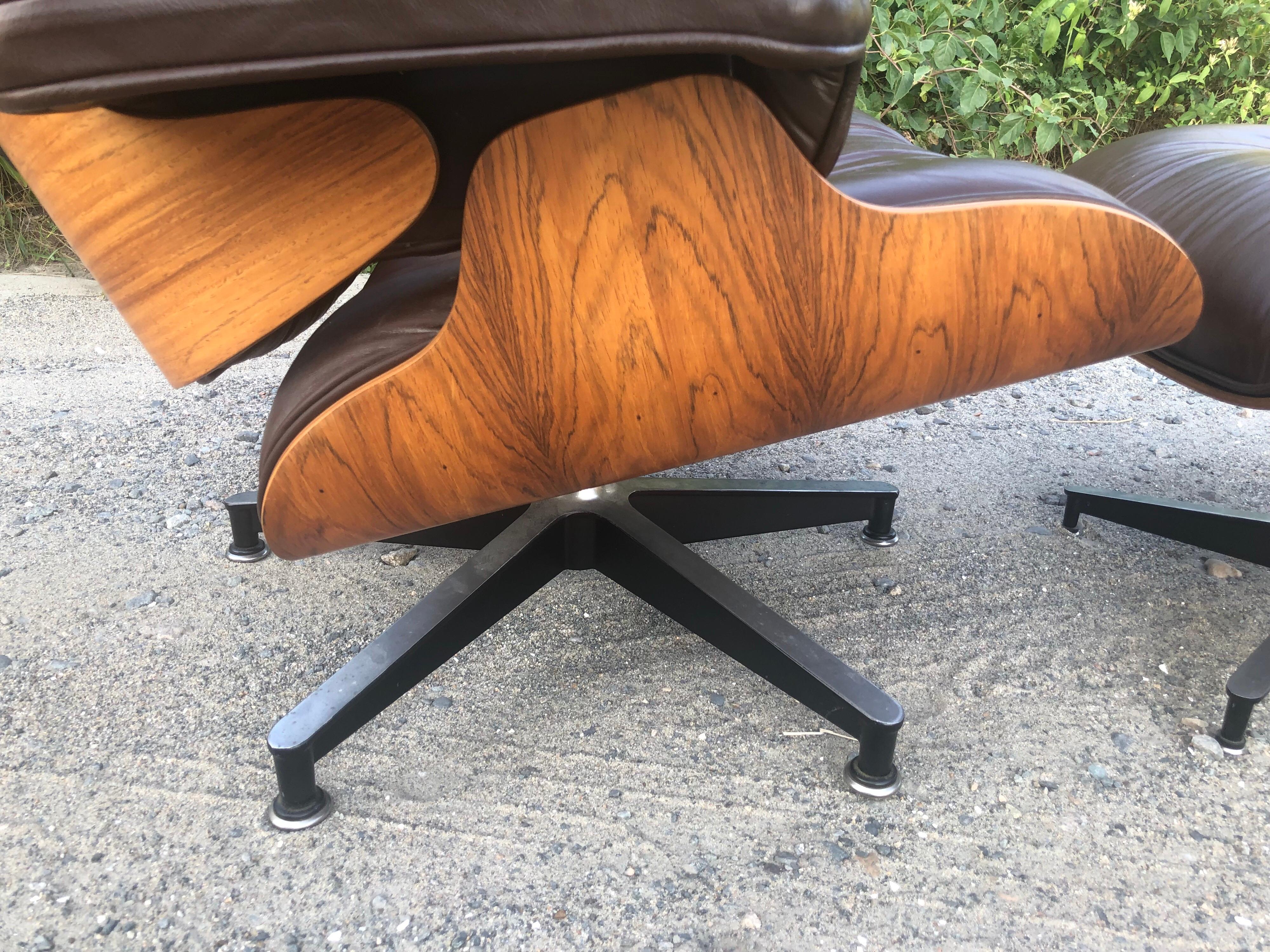 Fantastic Herman Miller Eames Lounge Chair and Ottoman 4