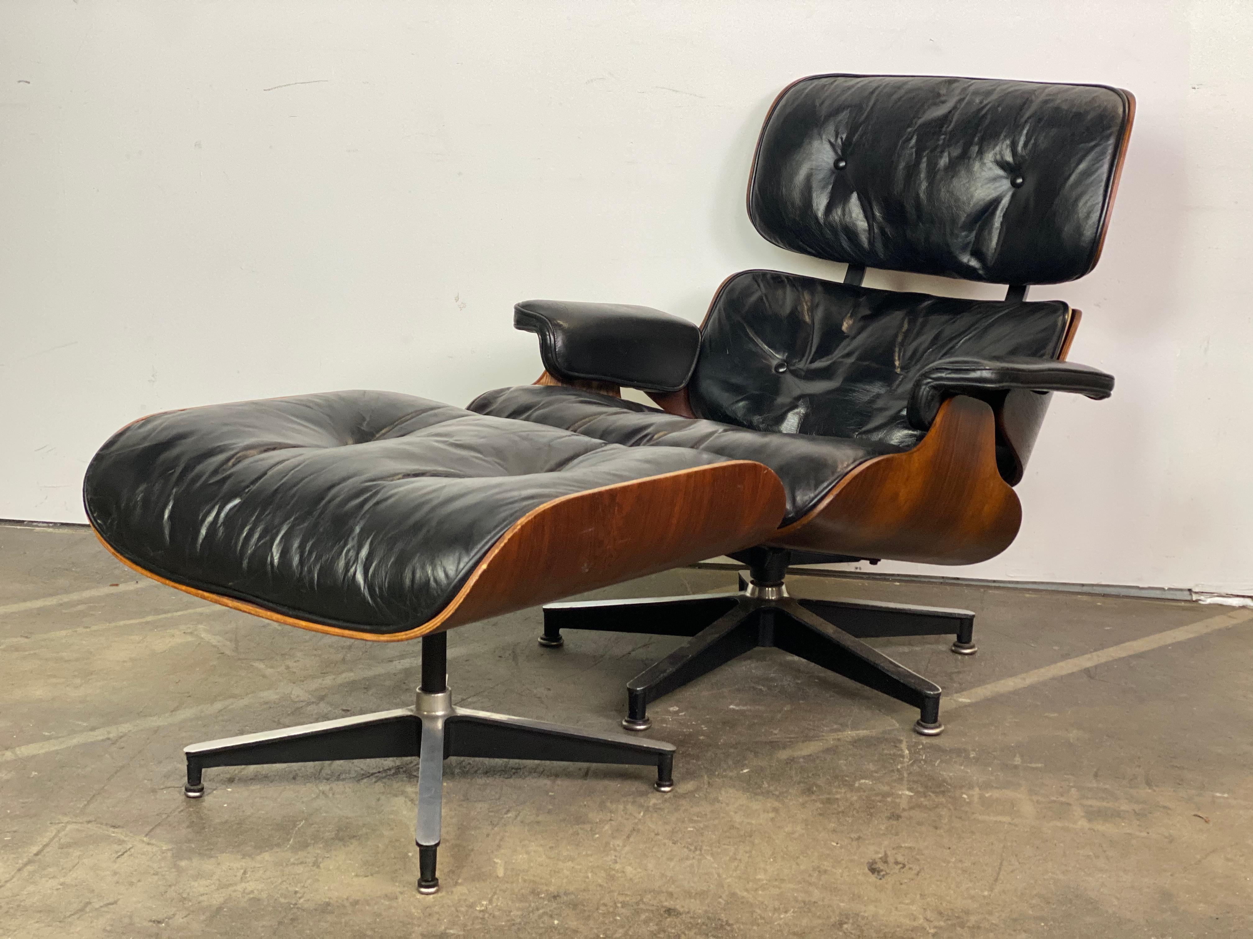 Mid-Century Modern Fantastic Herman Miller Eames Lounge Chair and Ottoman