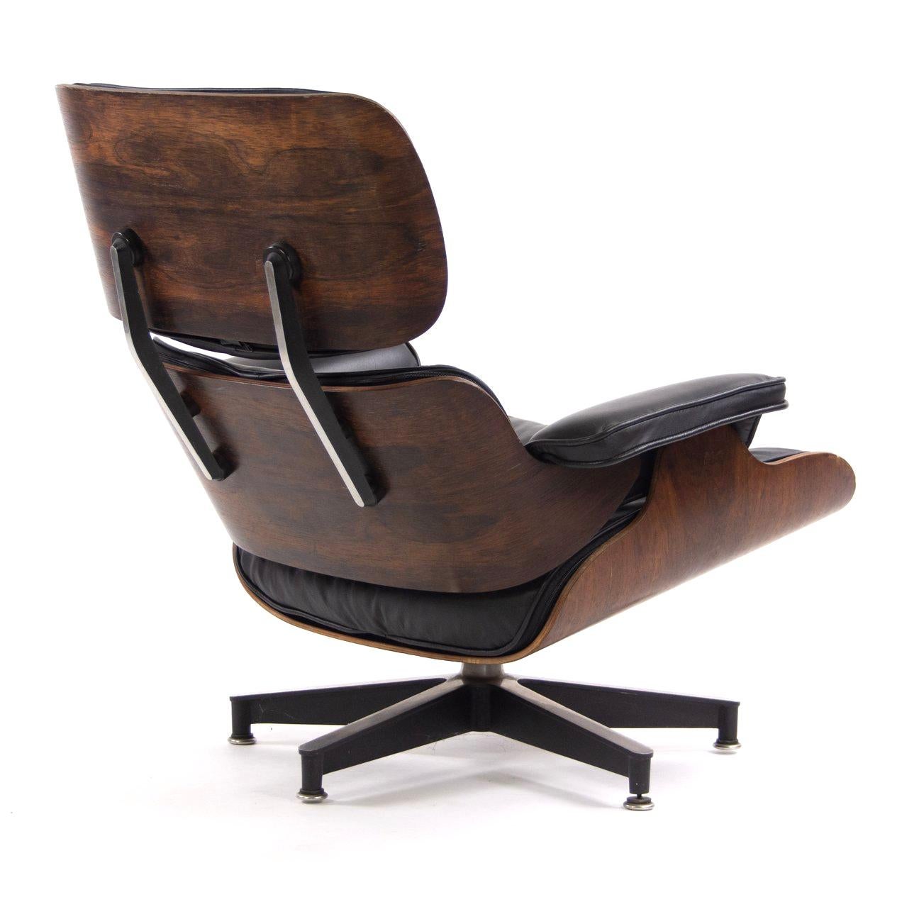 Leather Fantastic Herman Miller Eames Lounge Chair and Ottoman