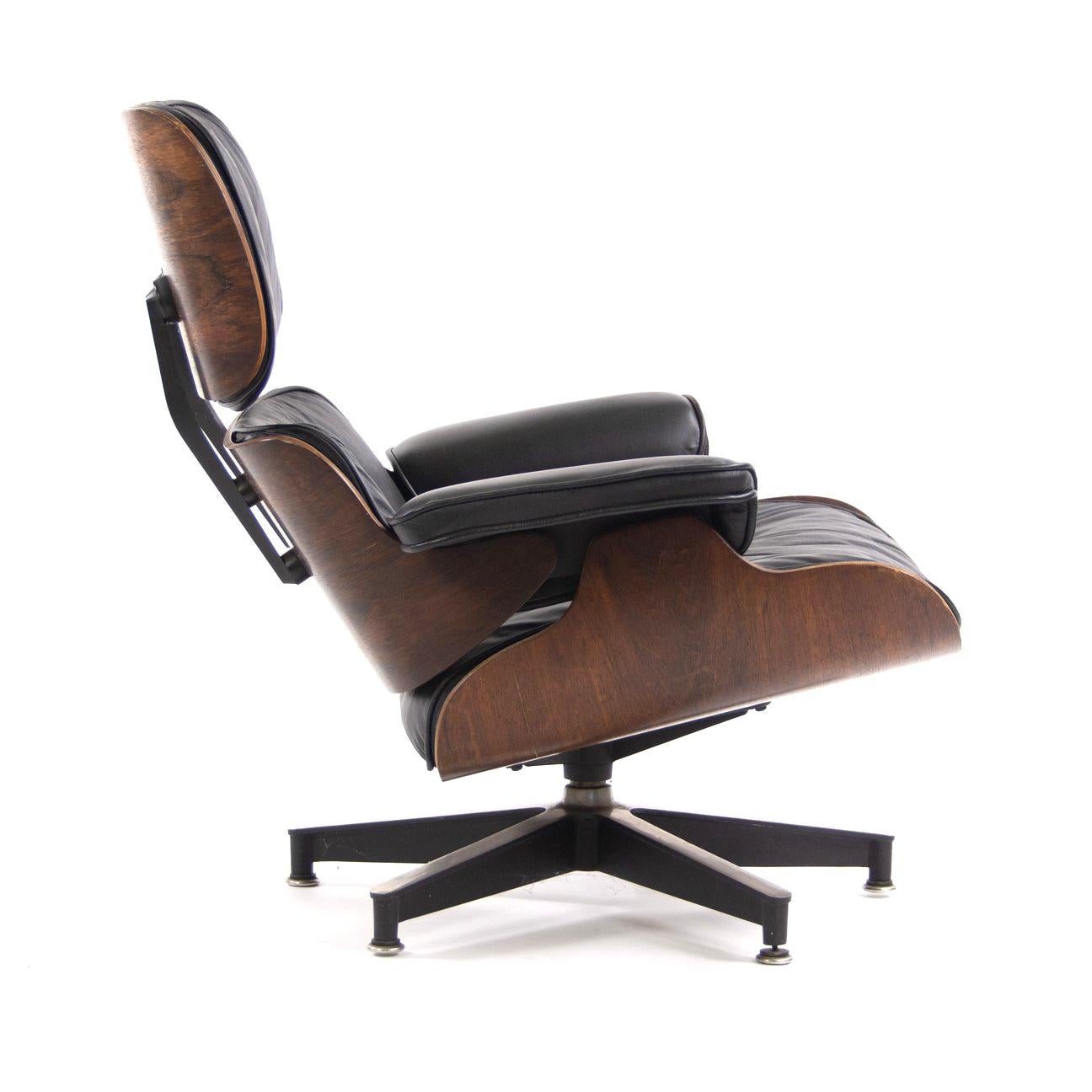Fantastic Herman Miller Eames Lounge Chair and Ottoman 1