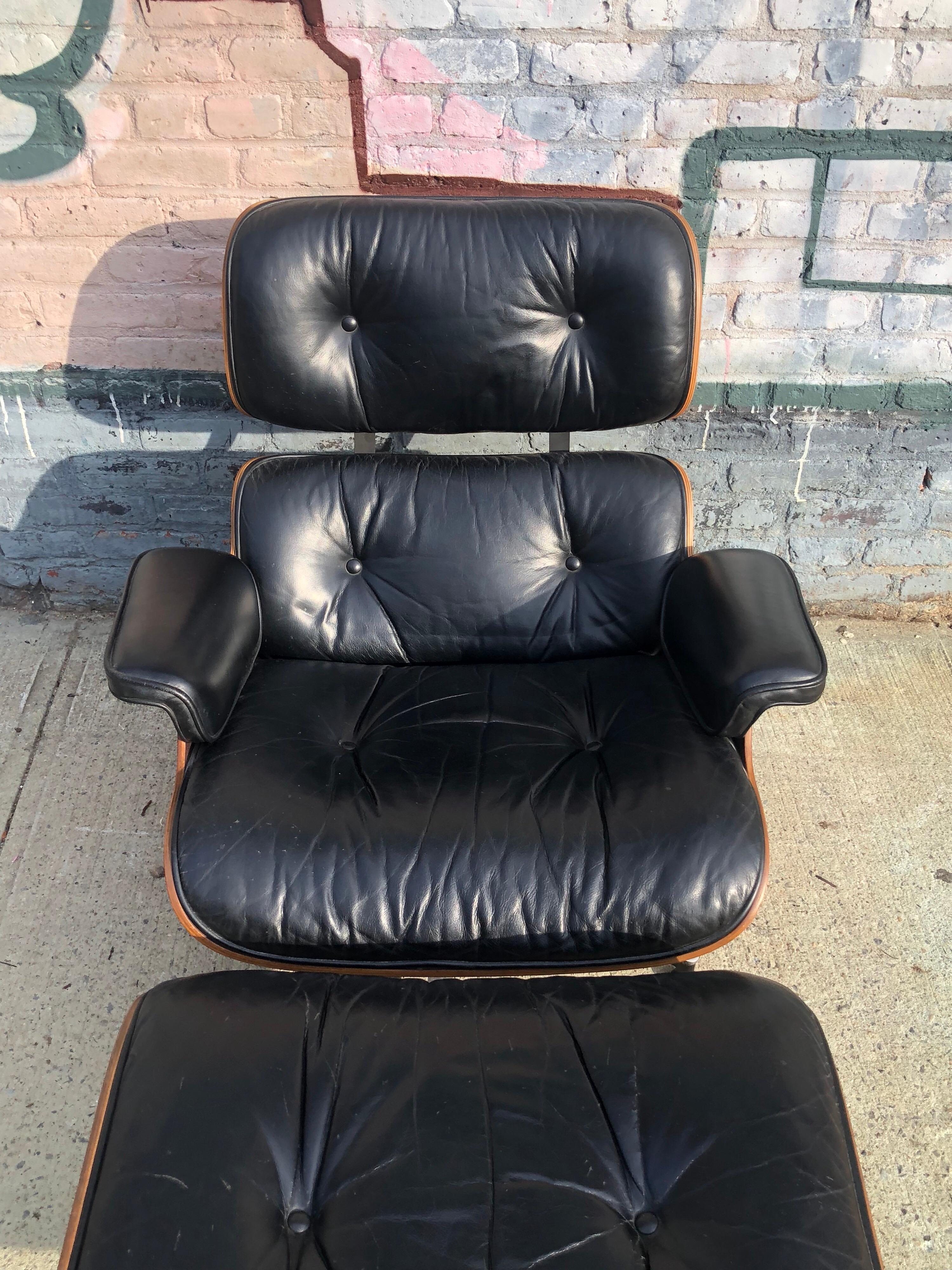 Fantastic Herman Miller Lounge Chair and Ottoman 3