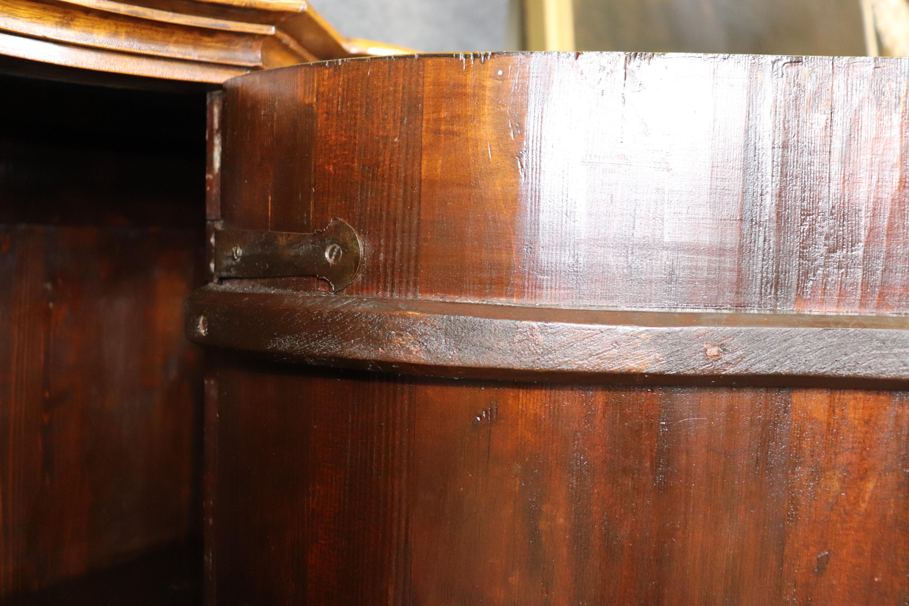 Fantastique buffet italien d'époque rococo en bois d'olivier marqueté, vers les années 1820 en vente 9