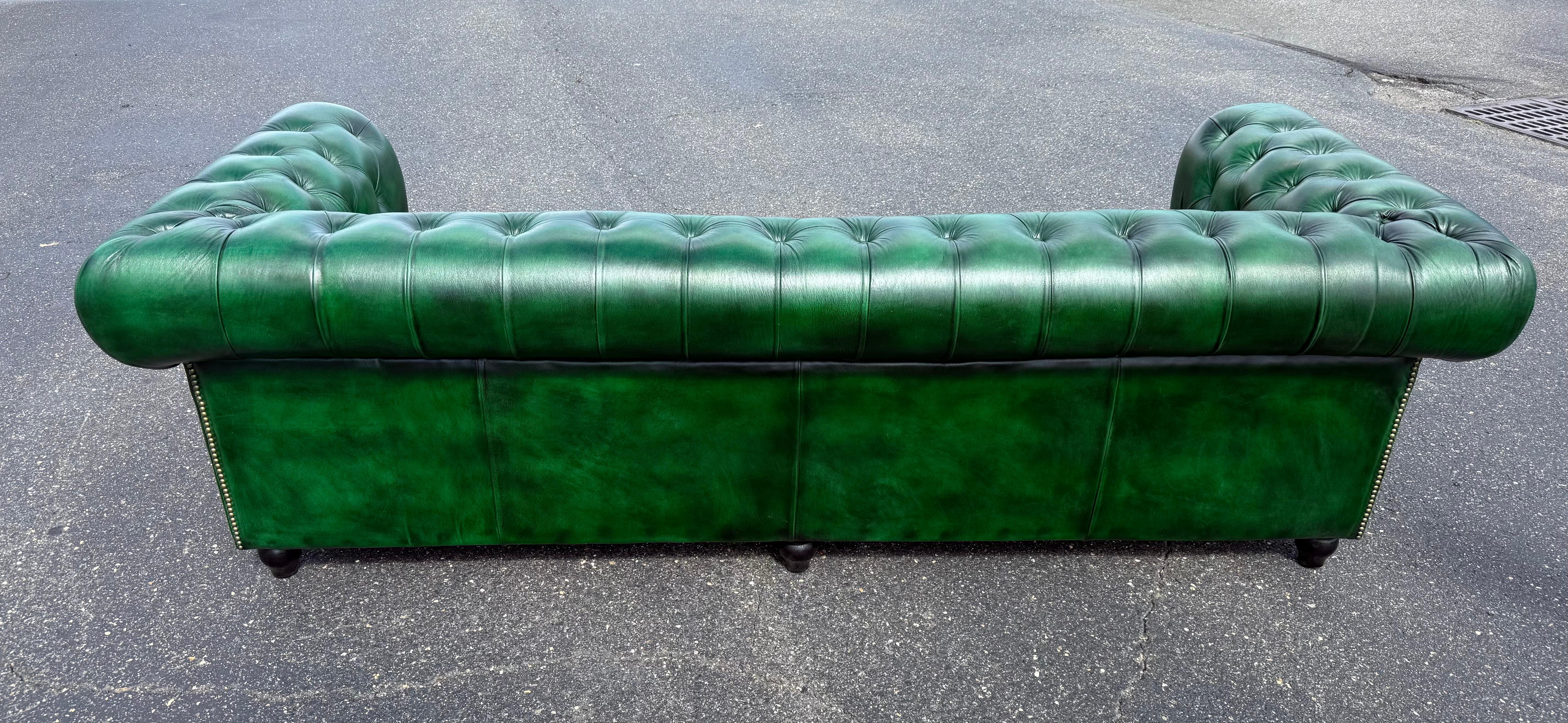Fantastic Kelly Green 95 inch Custom-Made Genuine Leather Chesterfield Sofa For Sale 10