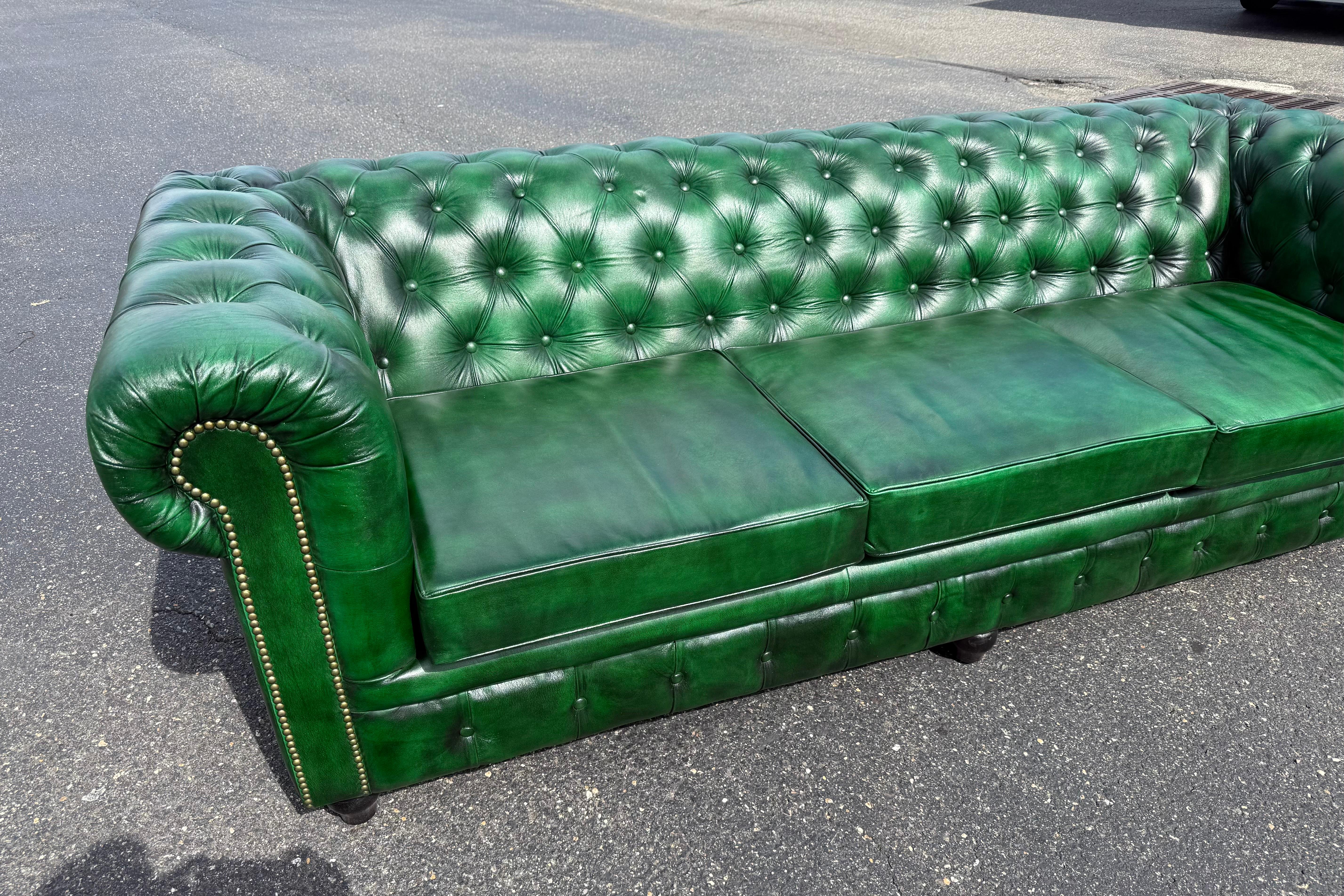 English Fantastic Kelly Green 95 inch Custom-Made Genuine Leather Chesterfield Sofa For Sale