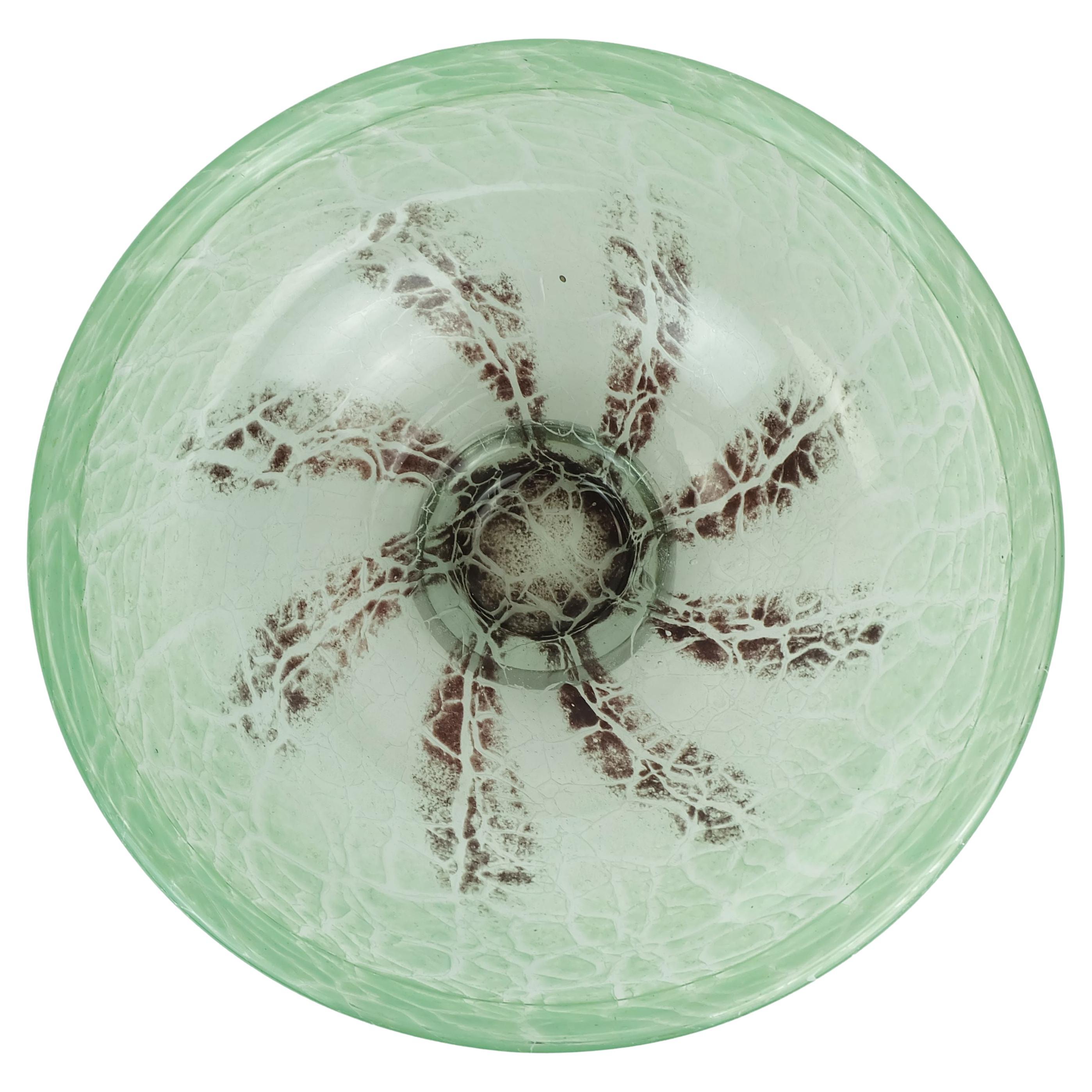 fantastique grand bol art deco en verre ikora karl wiedmann 1930s vert et rouge