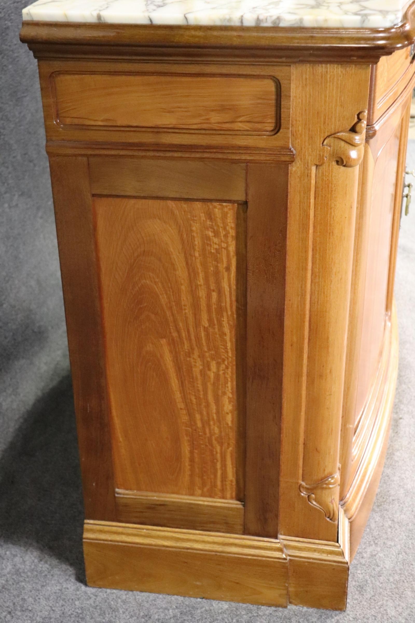 Fantastique buffet Directoire Maison Krieger of Paris avec plateau en marbre en vente 5