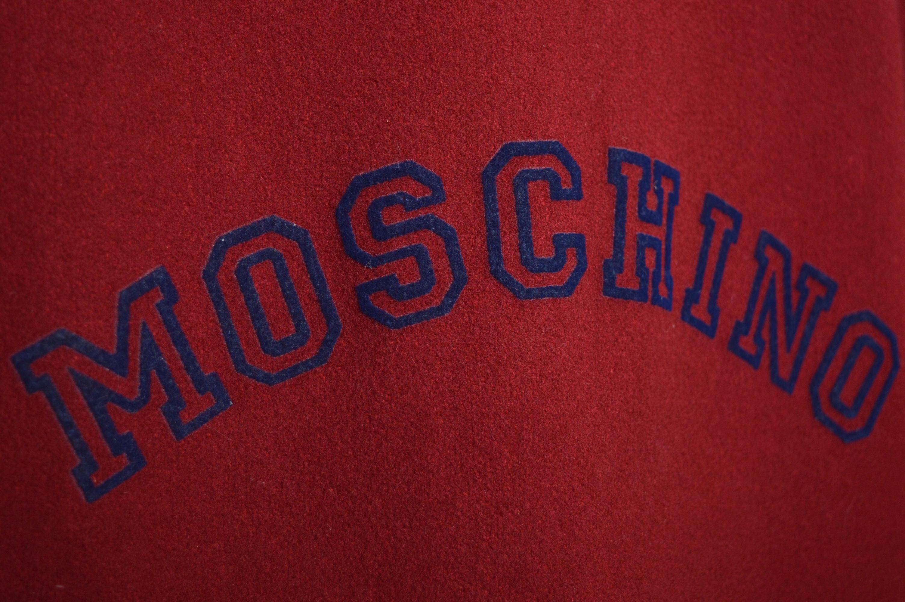 Fantastic MOSCHINO early 1990's burgundy Wool & leather varsity jacket - Coat For Sale 5