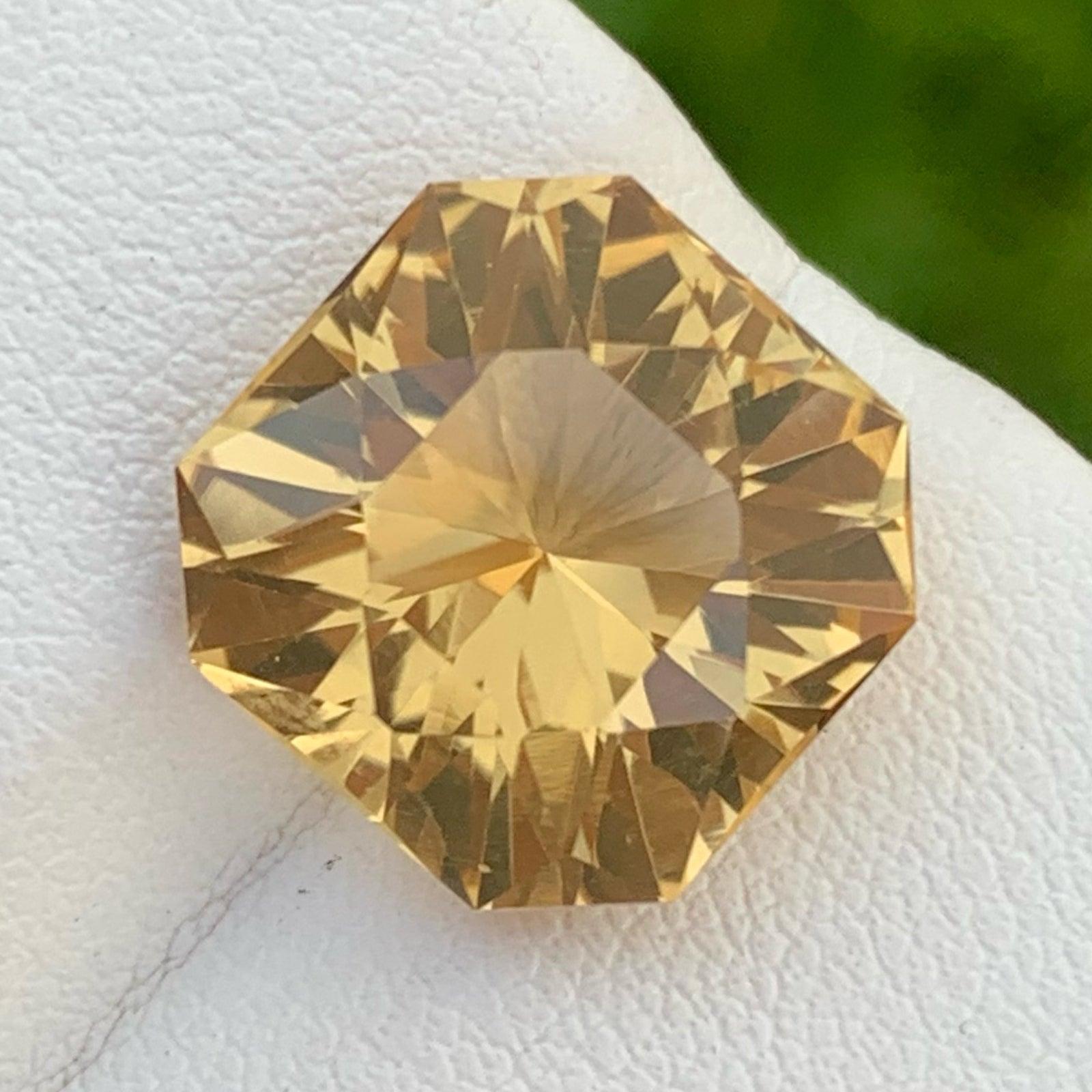 Fantastic Natural Citrine Loose Gemstone 7.90 Carats Citrine Gems For Jewelry  In New Condition In Bangkok, TH