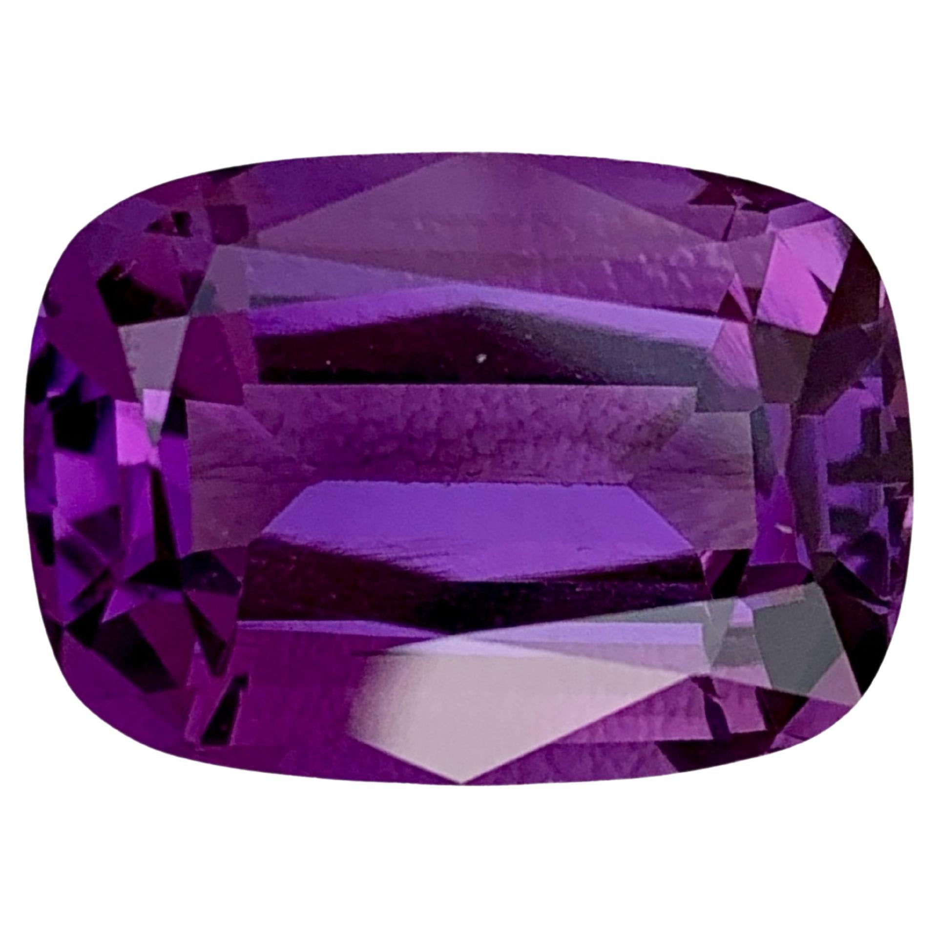 Fantastique pierre d'améthyste naturelle d'un violet profond, 9,80 carats