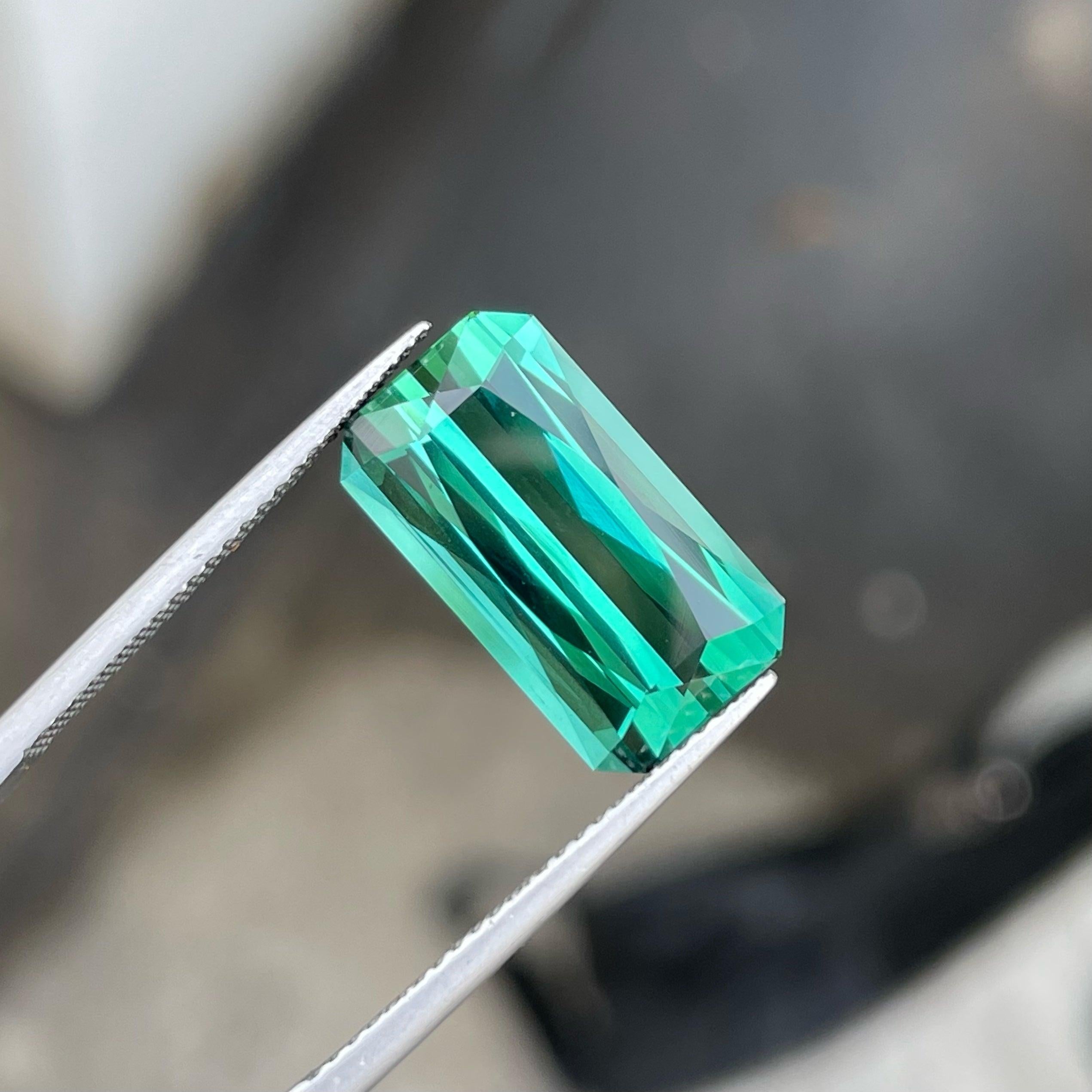 Fantastic Natural Greenish Blue Tourmaline Stone, available for sale at wholesale price natural high quality 8.15 Carats Octagon Shape From Afghanistan.

Product Information:
GEMSTONE TYPE:	Fantastic Natural Greenish Blue Tourmaline