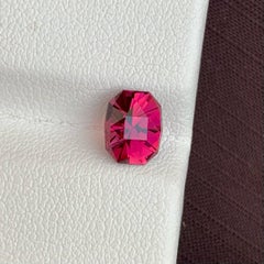 Fantastic Natural Pinkish Red Garnet Gemstone 1.70 Carats Fine Jewelry Garnet